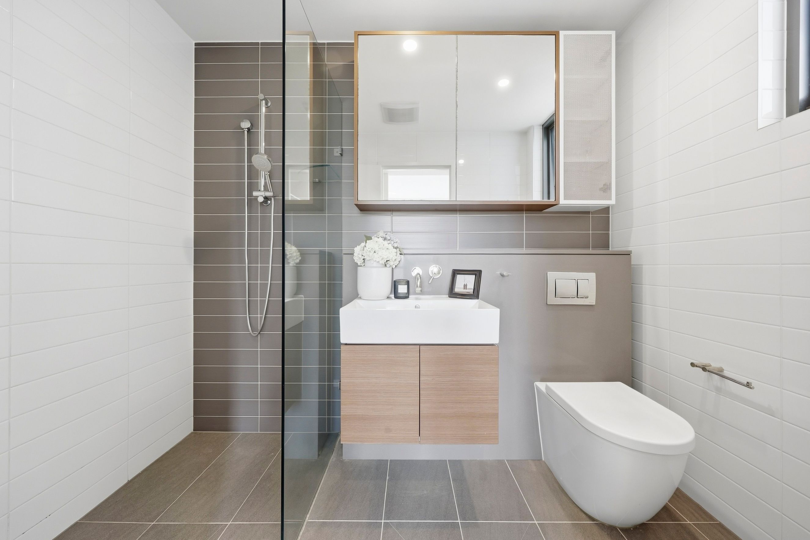 202/24-32 Koorine Street — photo 7 of 16