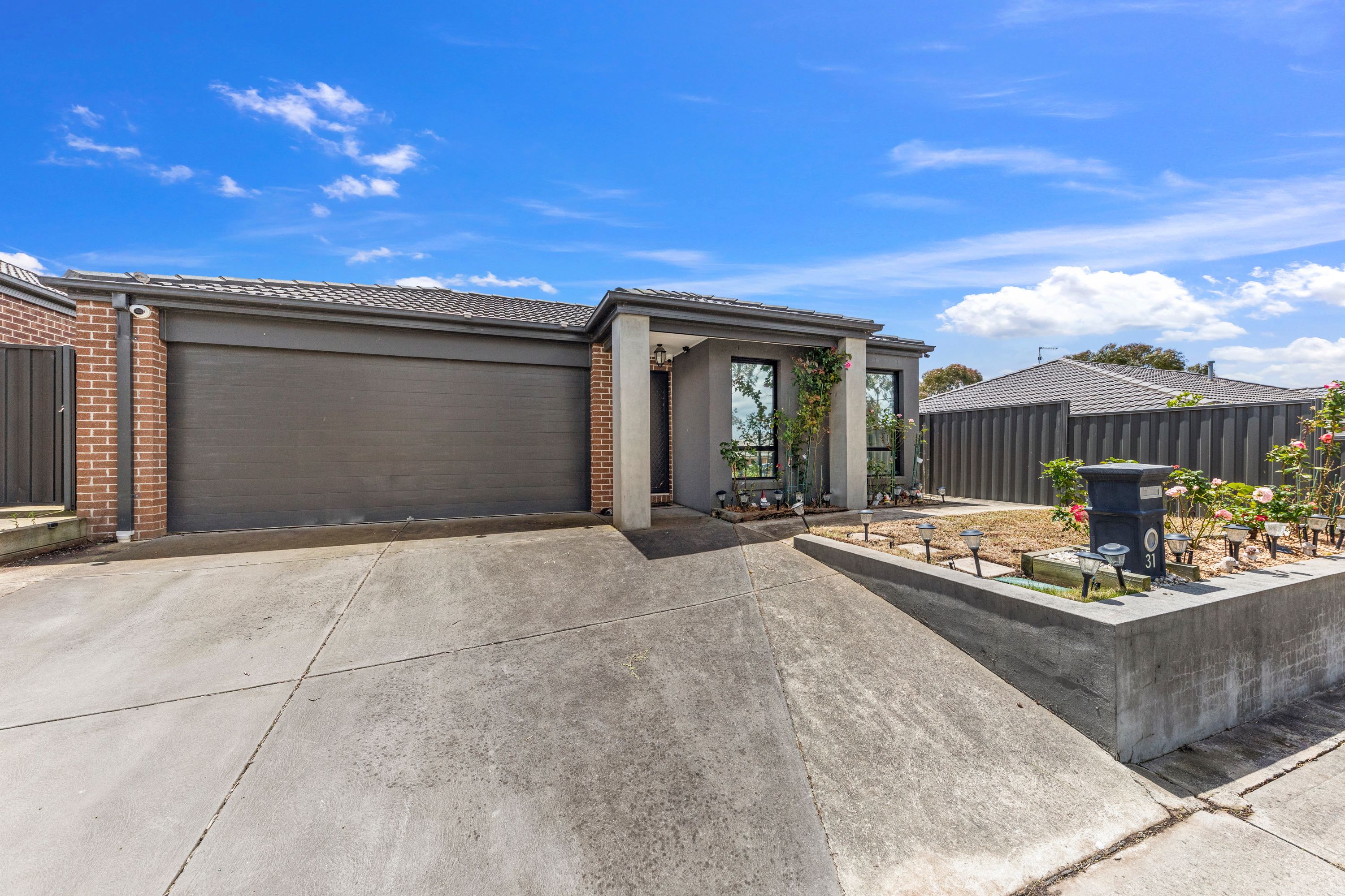 31 Superior Waters, Pakenham, VIC 3810