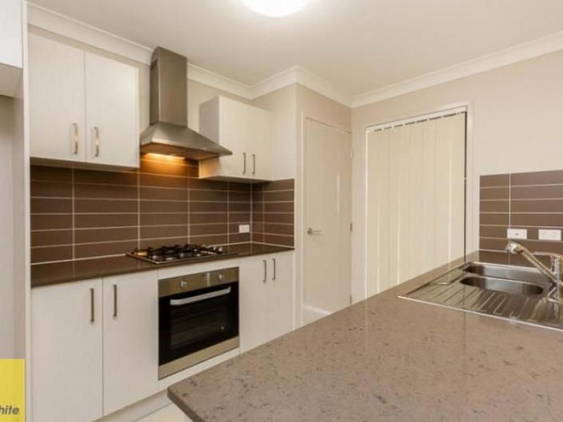 9 Eucalyptus Crescent, Ripley, QLD 4306