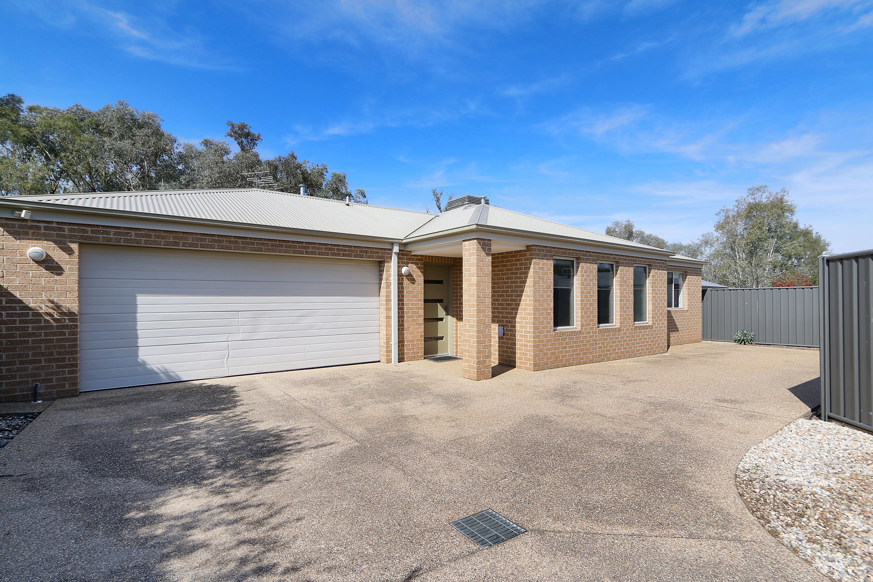 2/46 Hotham Crescent, Thurgoona, NSW 2640
