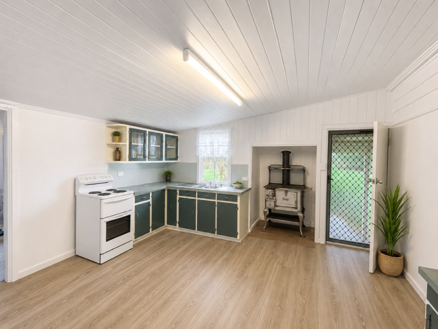 59 Saville Road, Clifton, QLD 4361