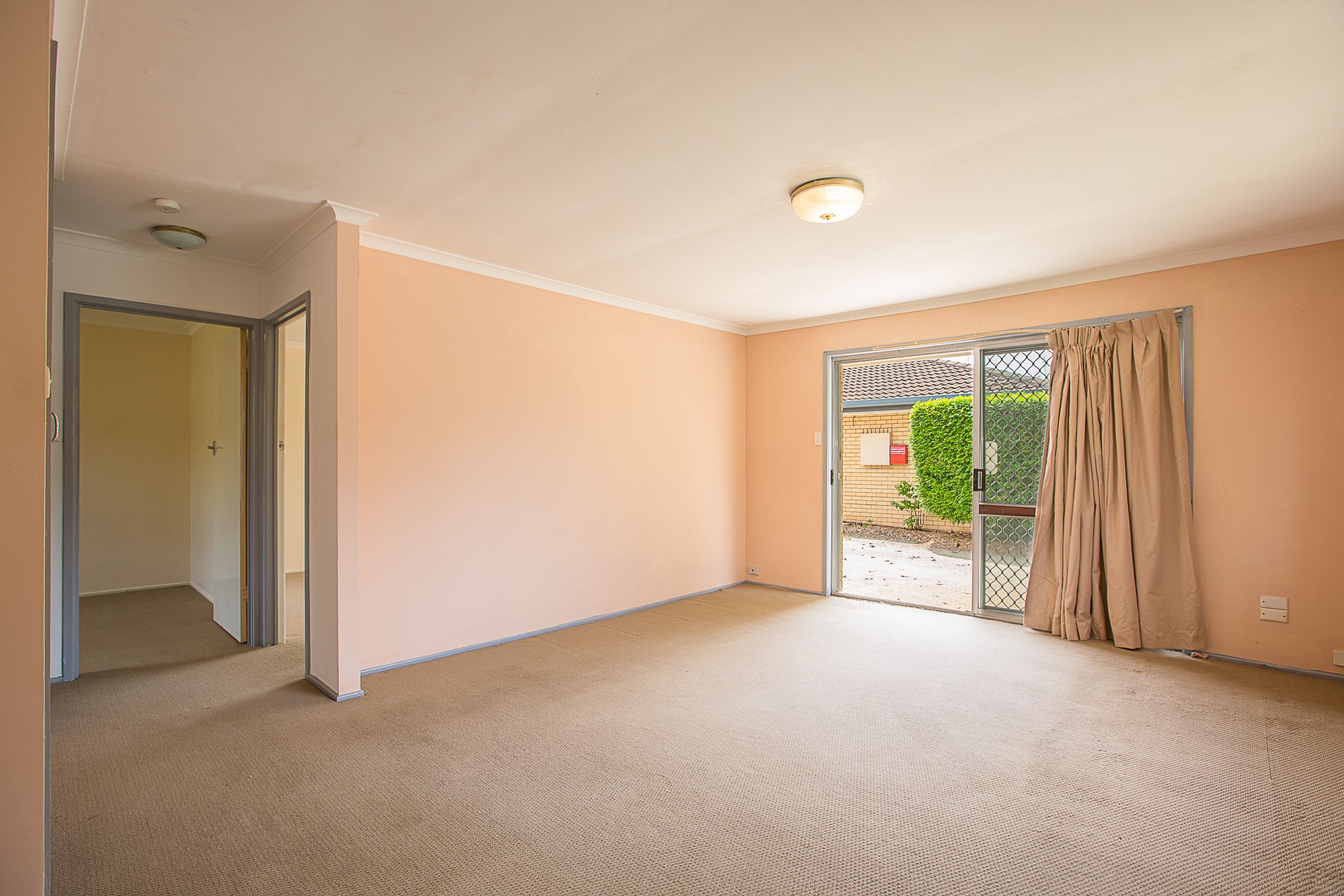 1/10 Parneno Street, Chevron Island, QLD 4217