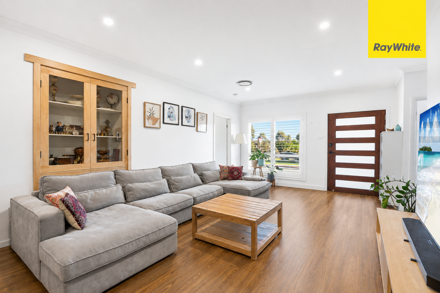 2 Hutt Street, Colebee, NSW 2761