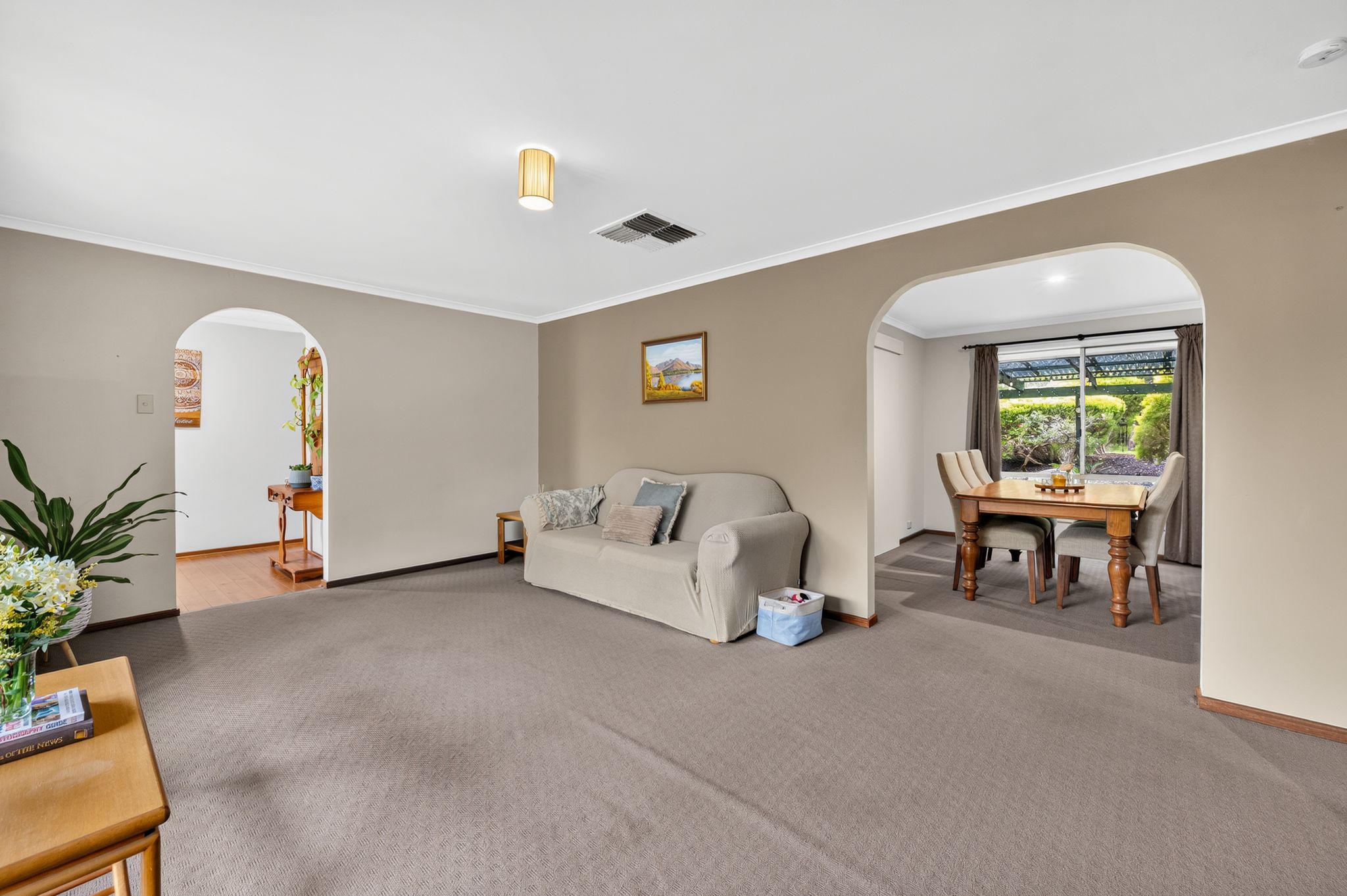 8 Rounsevell Road — photo 3 of 15