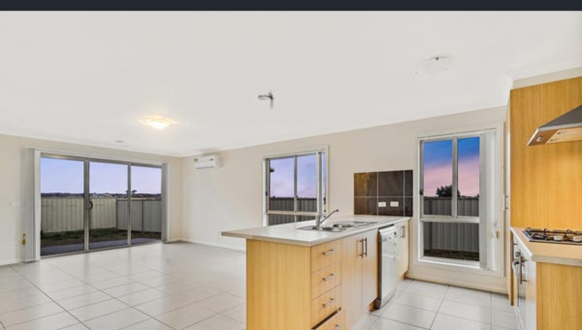 348 Clarkes Road, Brookfield, VIC 3338