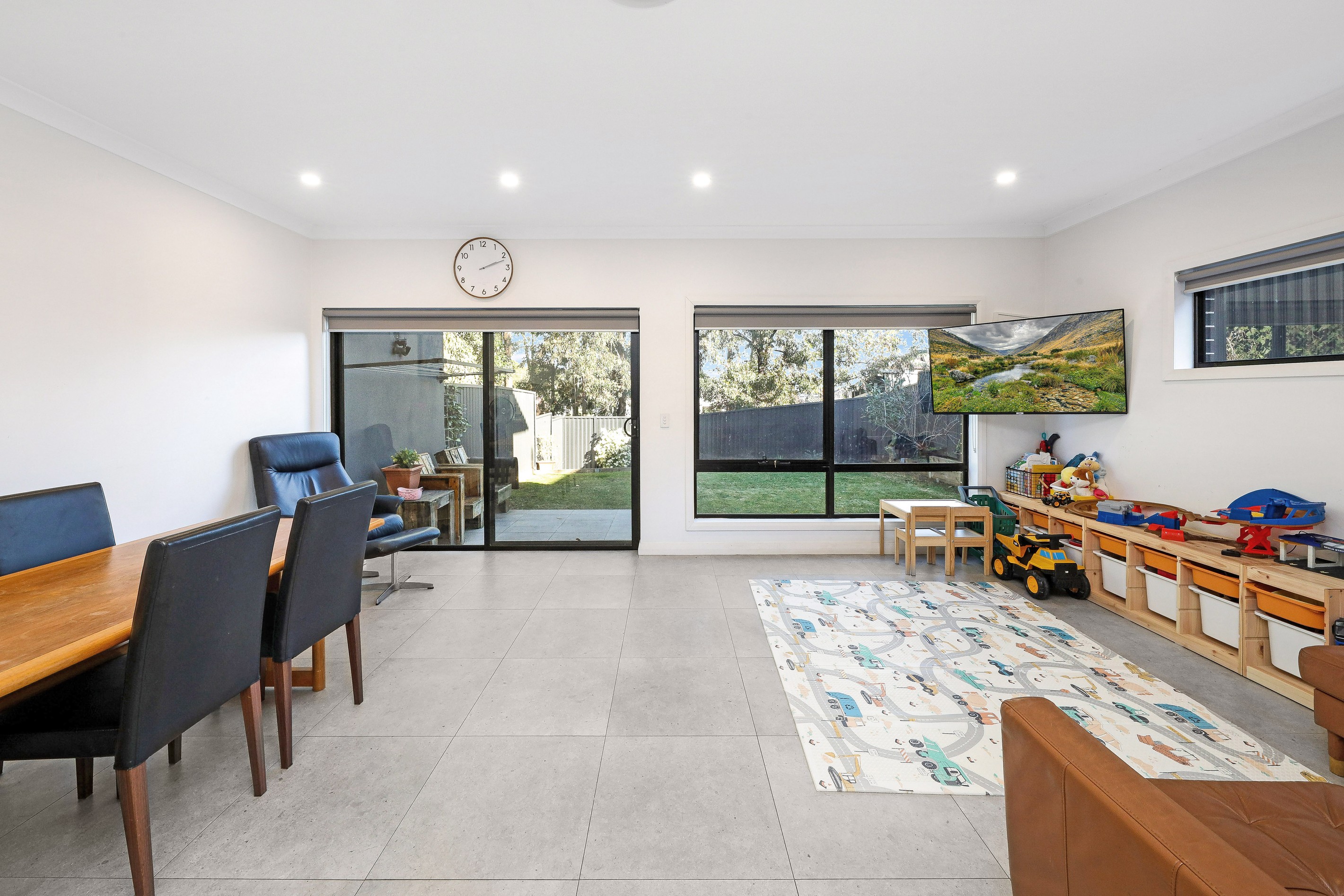 17 Donington Avenue, Georges Hall, NSW 2198