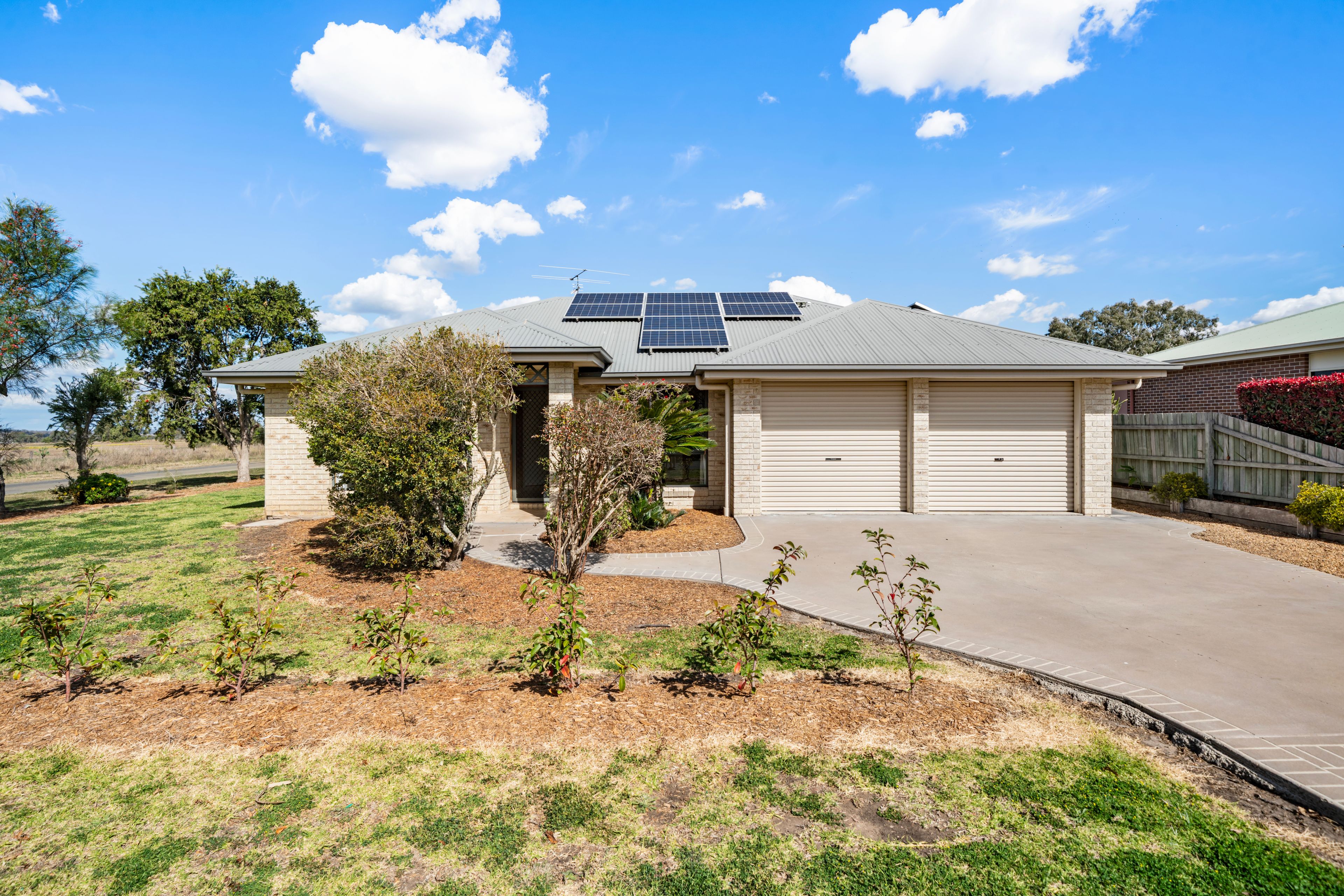 37 Fairway Drive, Pittsworth, QLD 4356