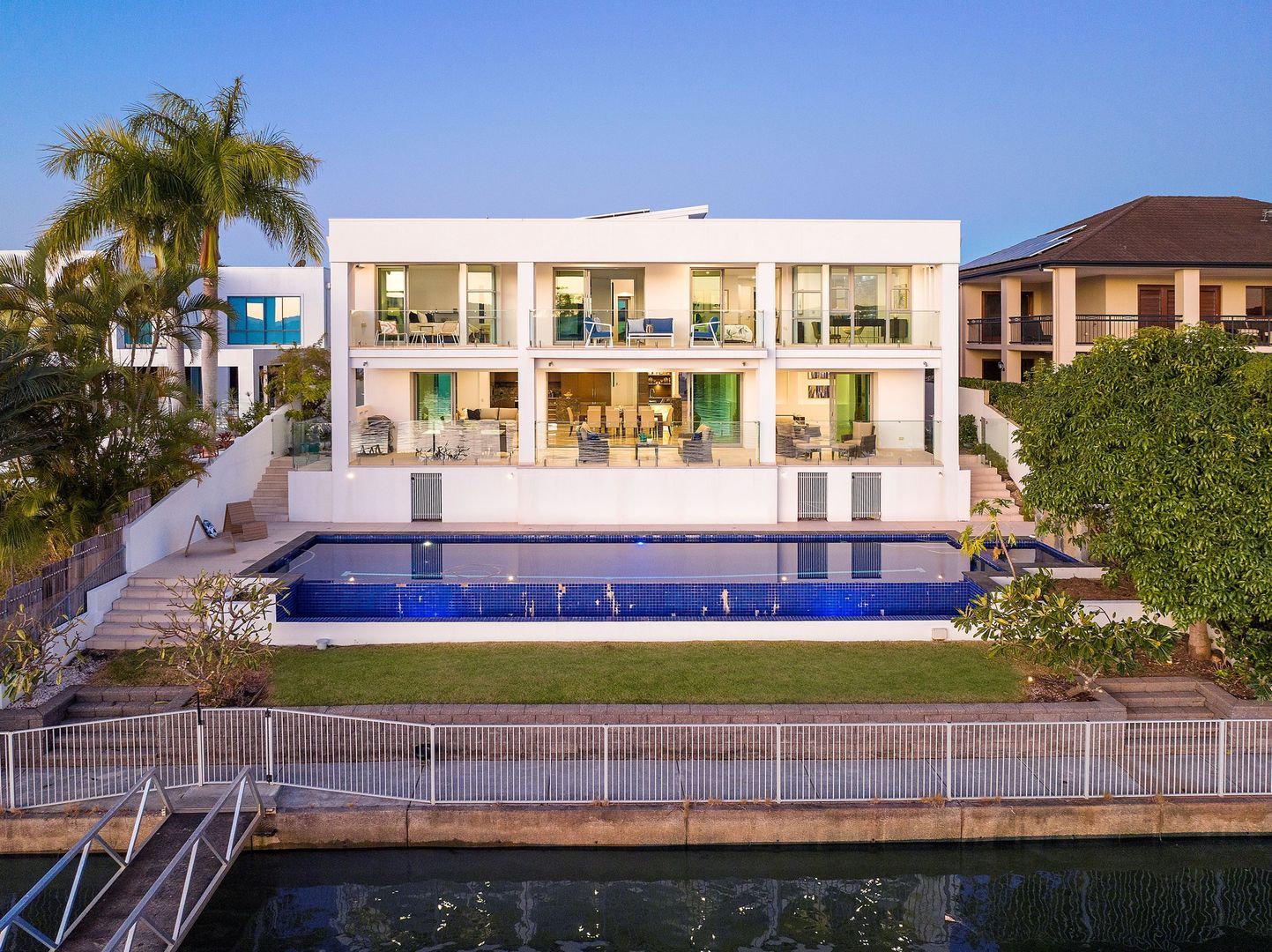 57 Sir Bruce Small Boulevard, Benowa Waters, QLD 4217