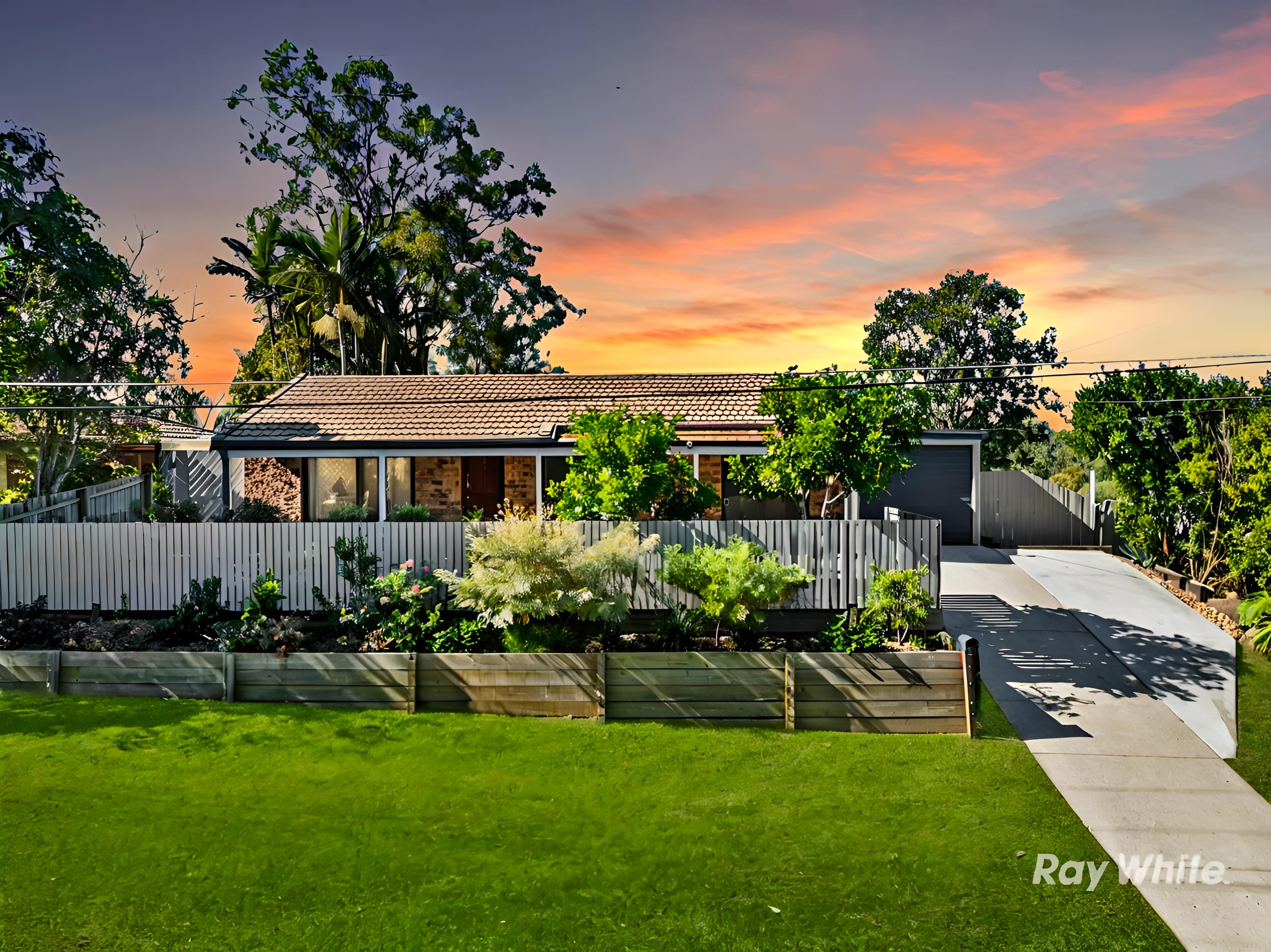 8 Gilia Street, Kingston QLD 4114