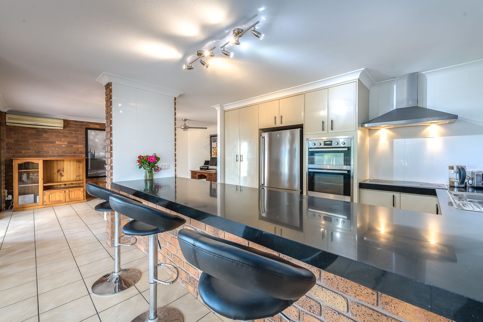 12 Atherton Court, Helensvale, QLD 4212