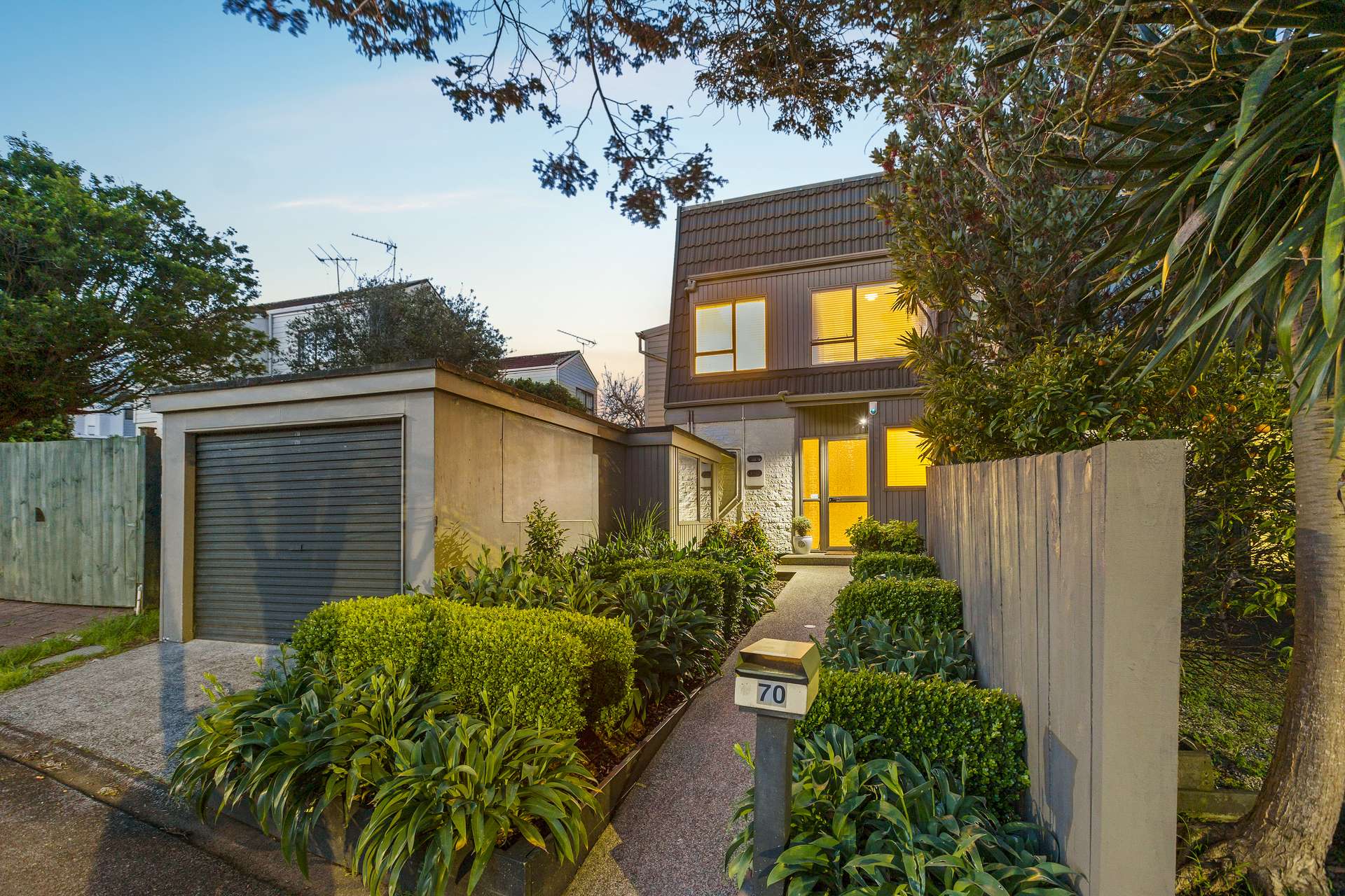 70 Monteith Crescent photo 2