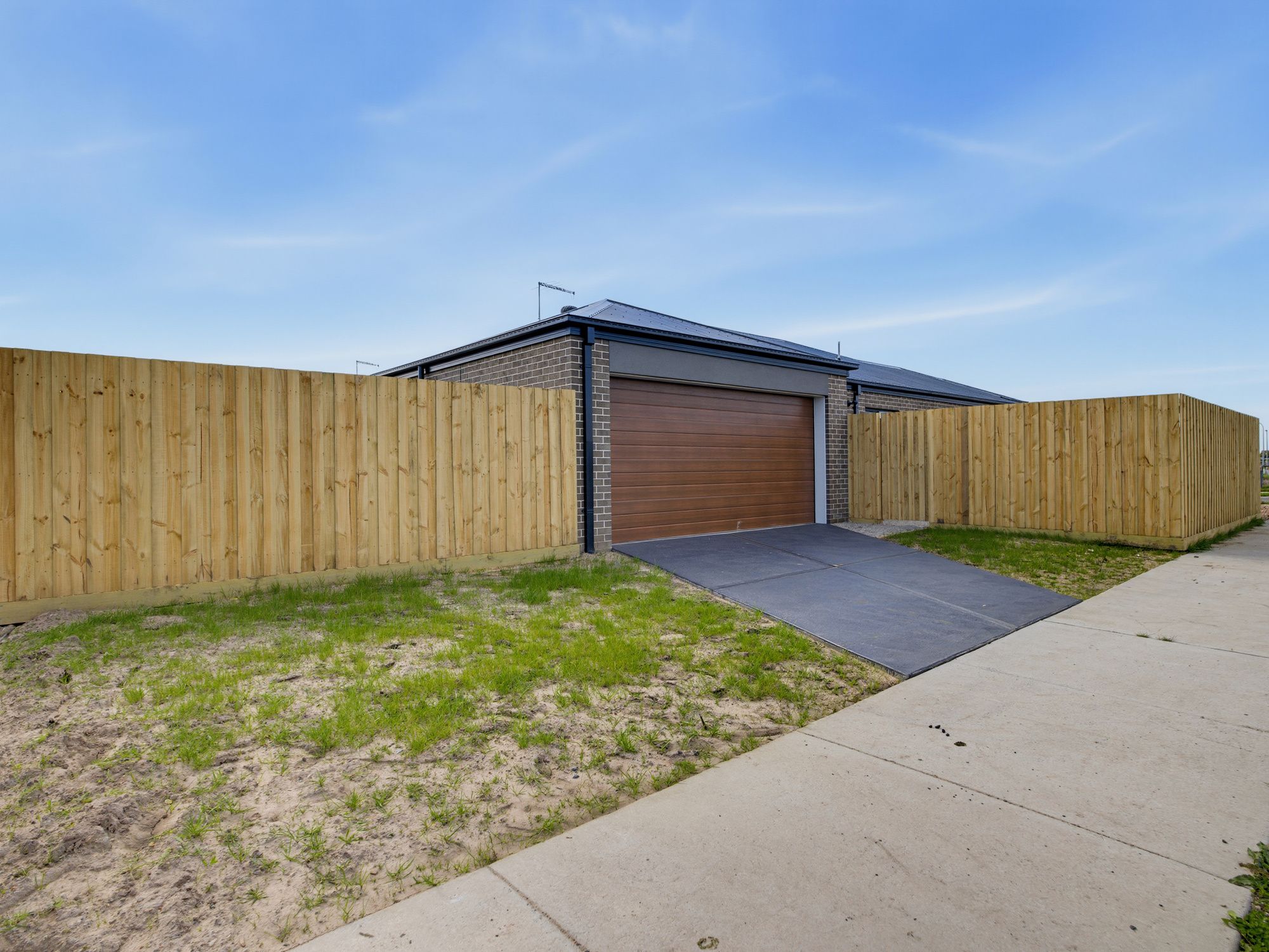 2 Avocet Road — photo 14 of 15