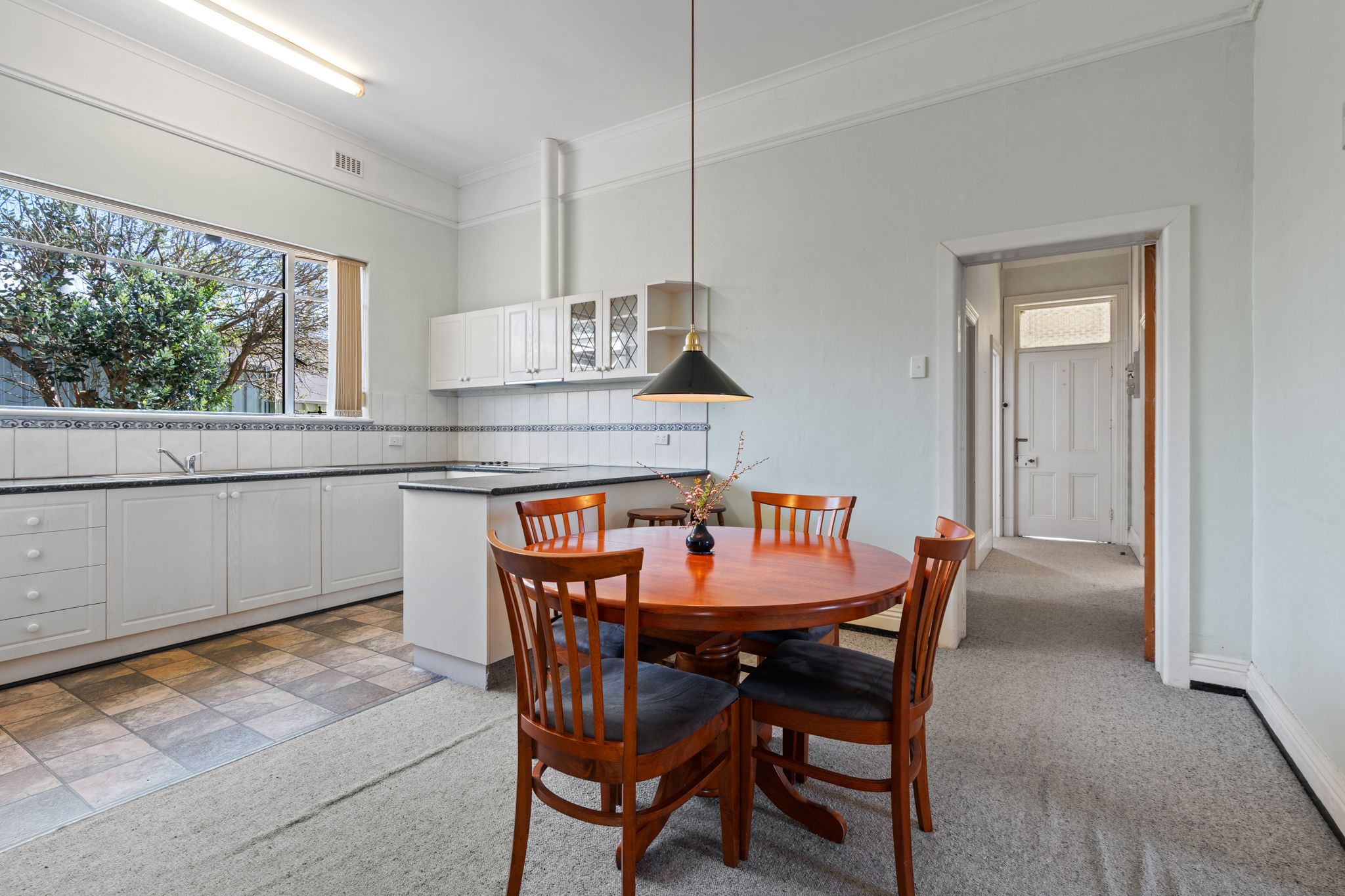 11 Amor Street — photo 5 of 30