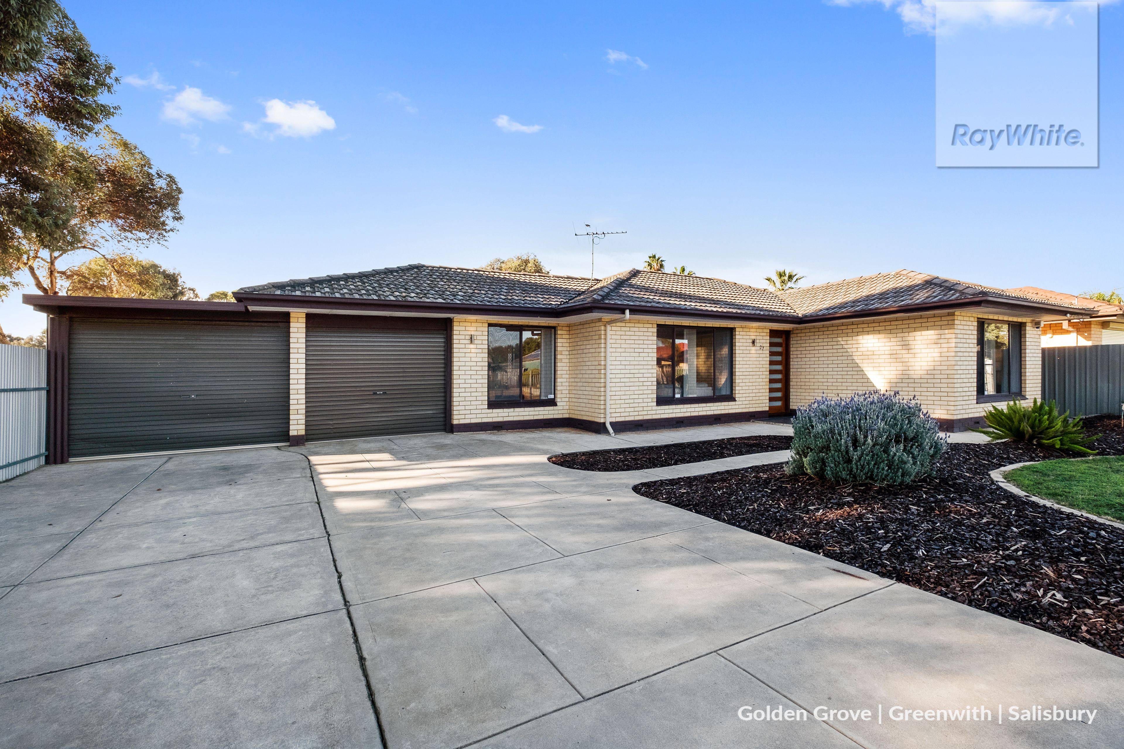 27 Universal Road, Salisbury Downs SA 5108