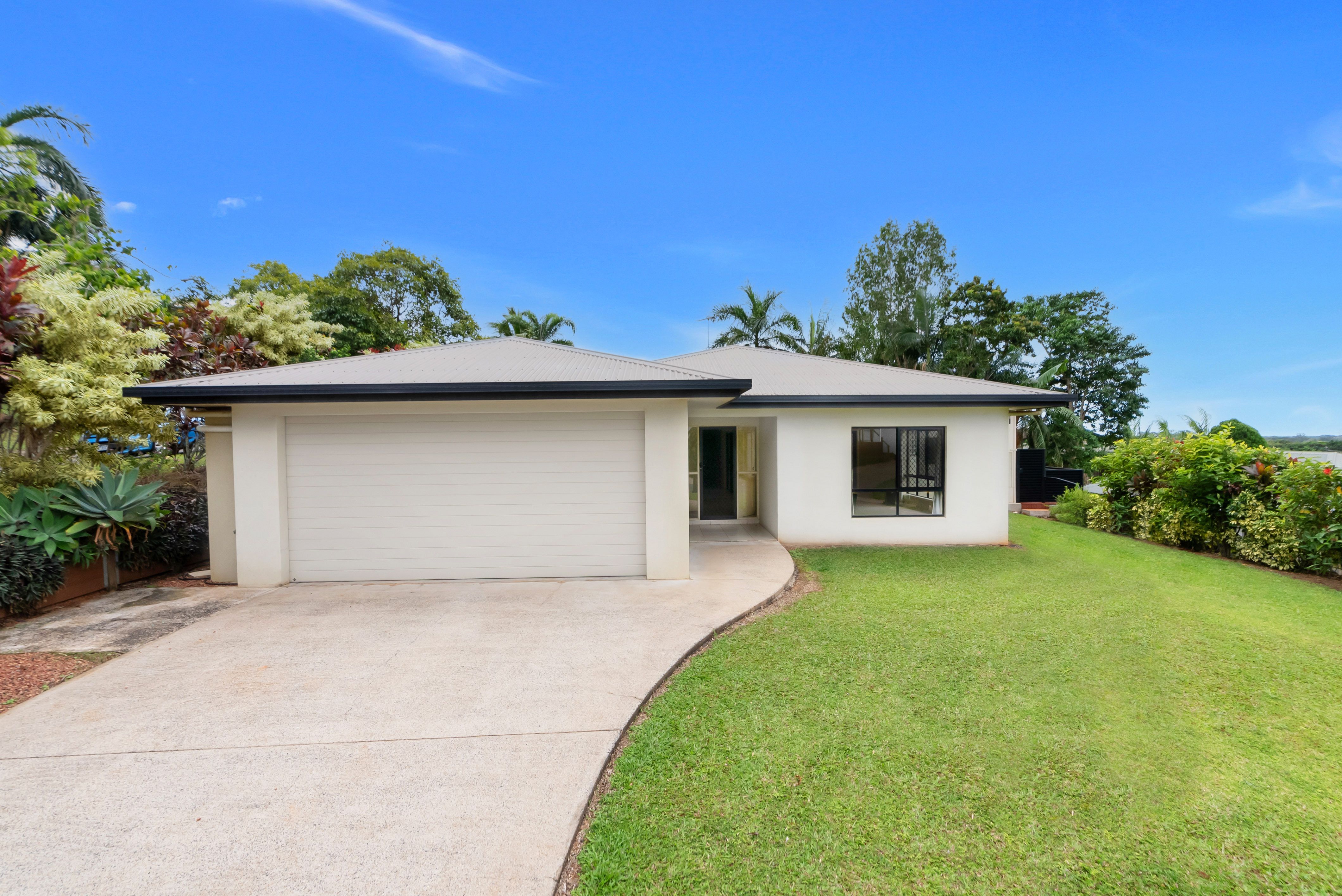 42 Daphne Drive, Redlynch, QLD 4870