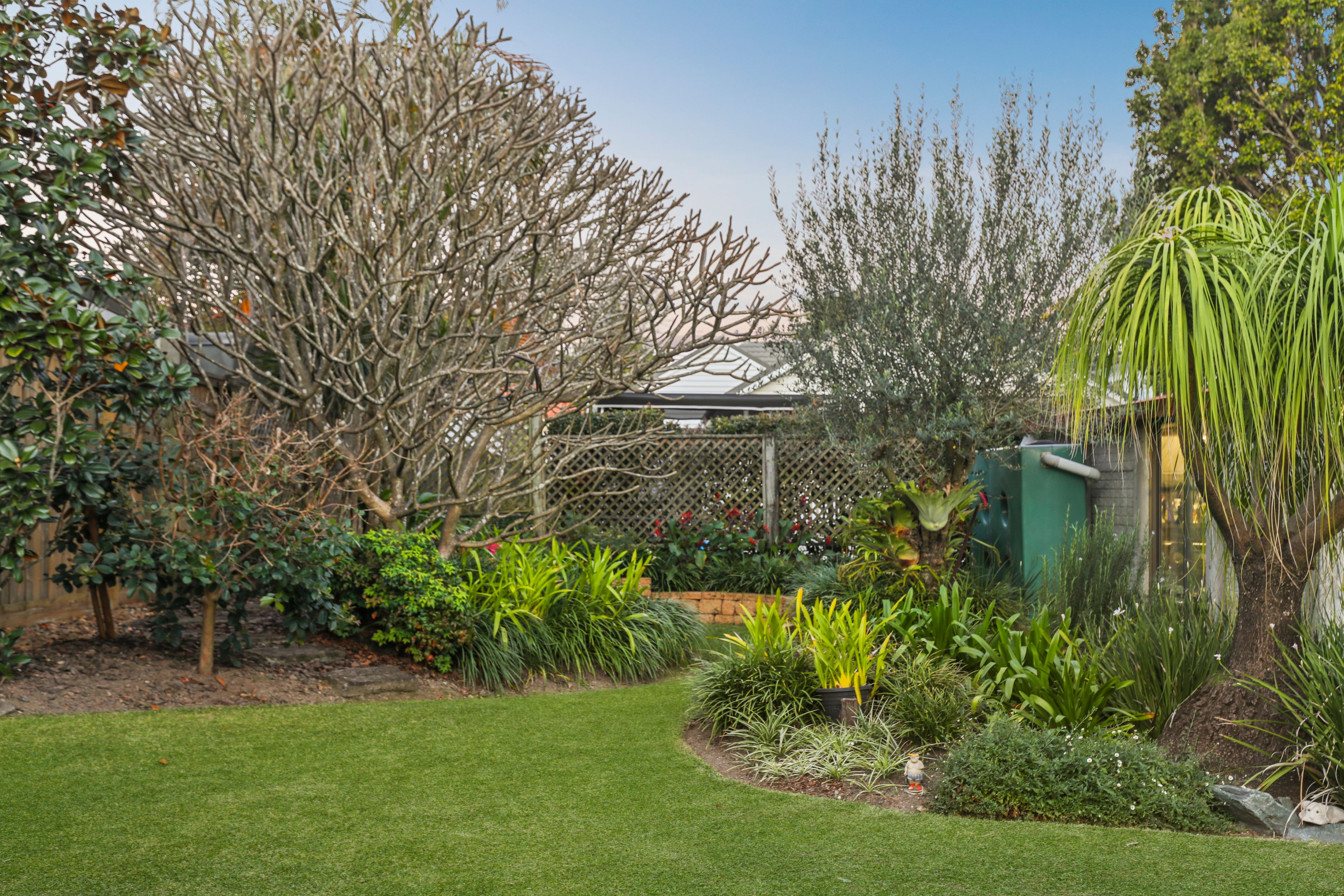 23 Barker Street — photo 17 of 22