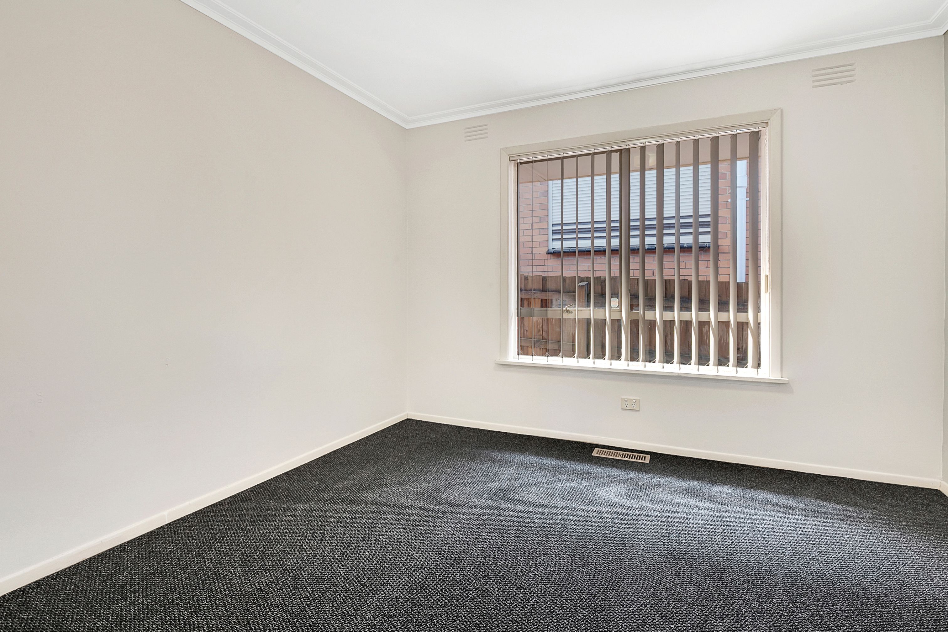 129 Dunne Street — photo 8 of 15