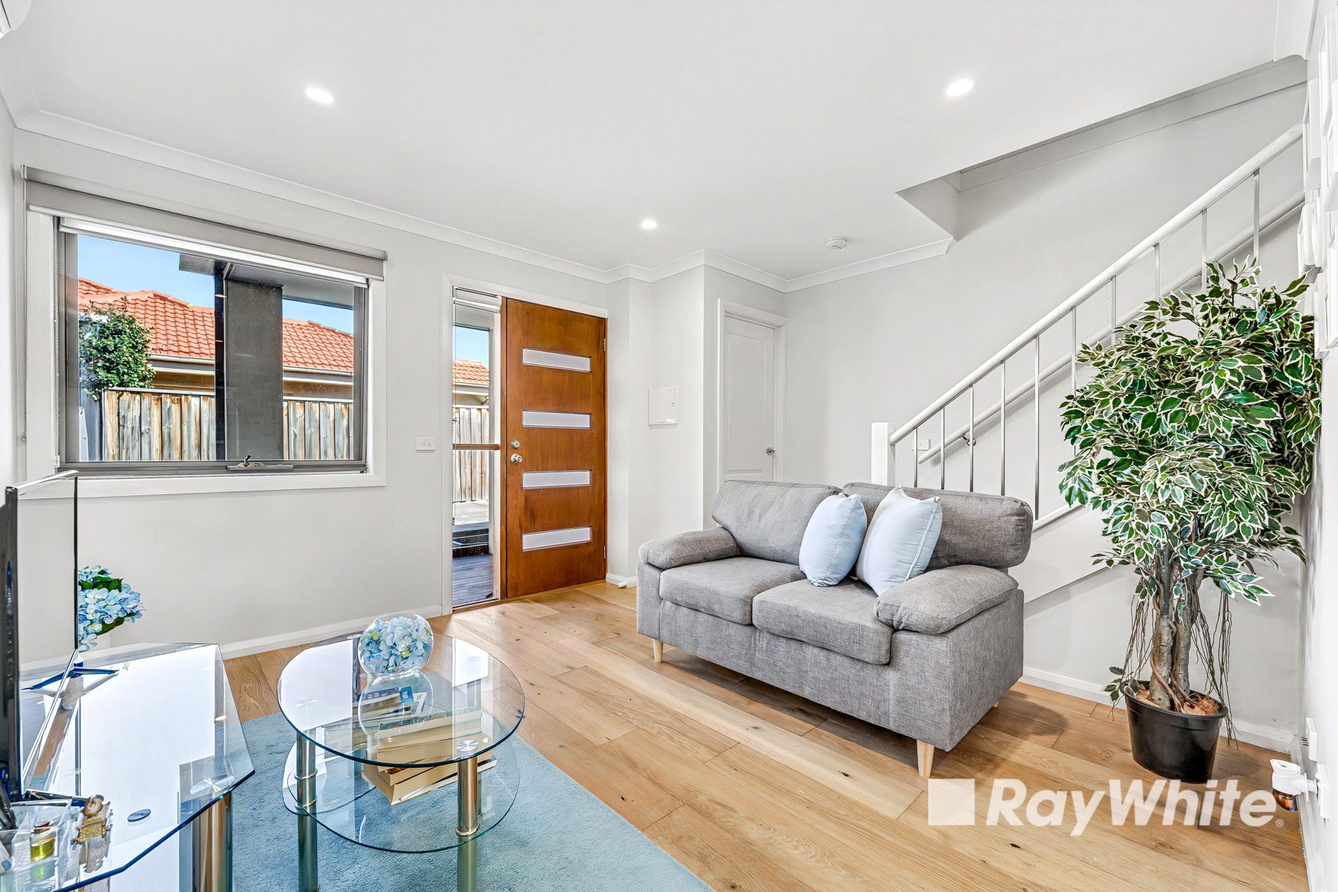 1/53A Wedge Street — photo 3 of 16