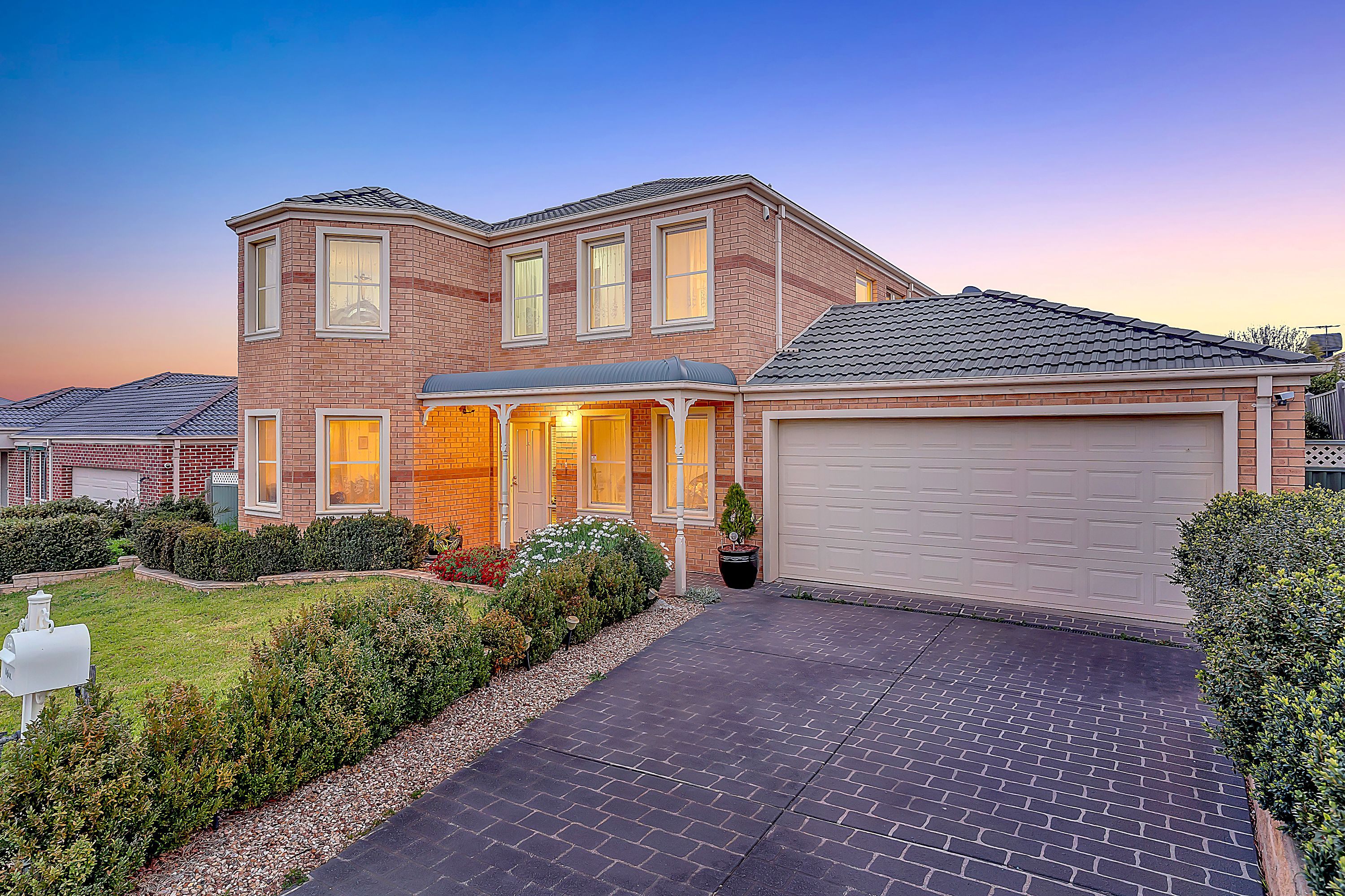 8 Strathallan Grove, Craigieburn, VIC 3064