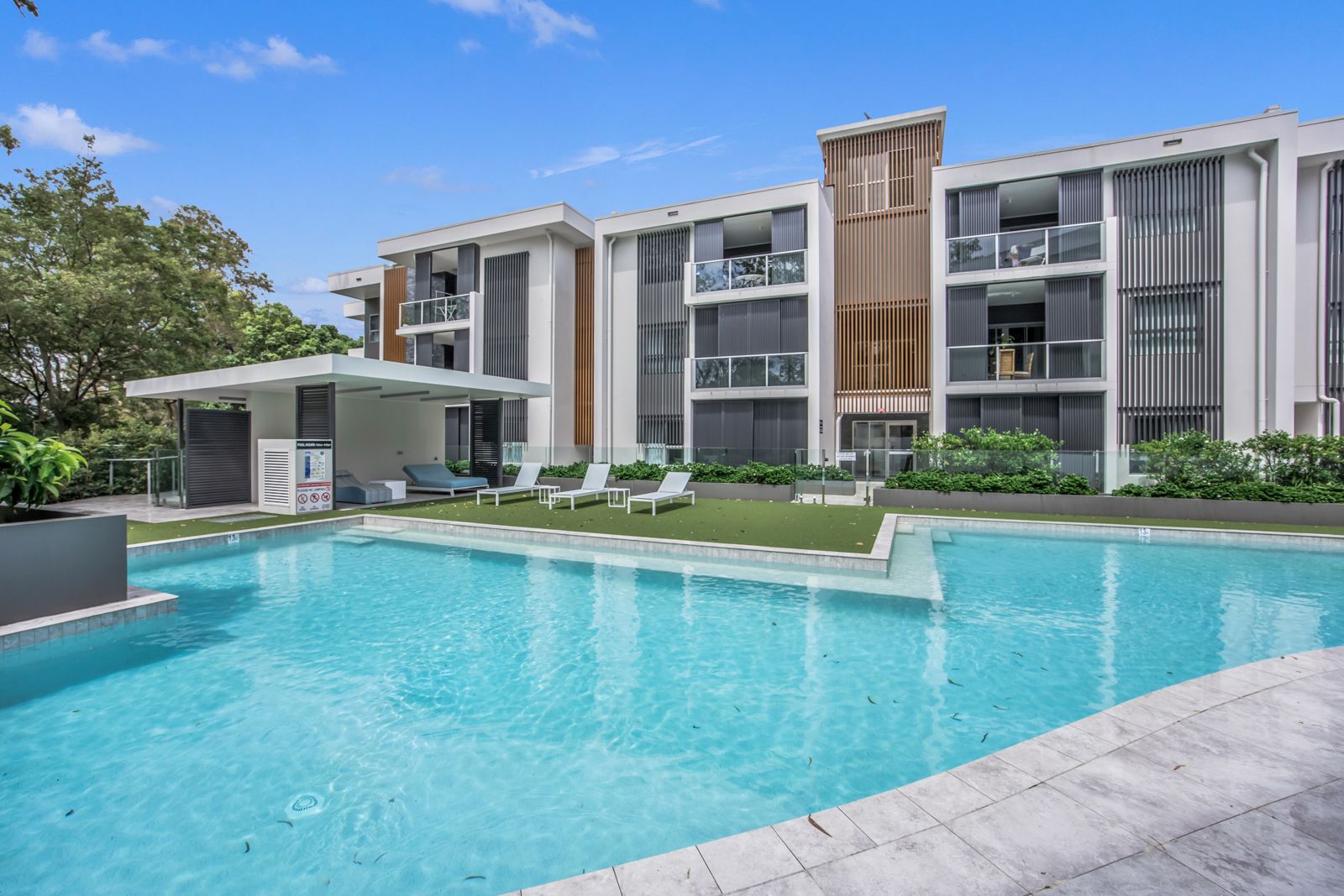 30 Careel Close, Helensvale QLD 4212