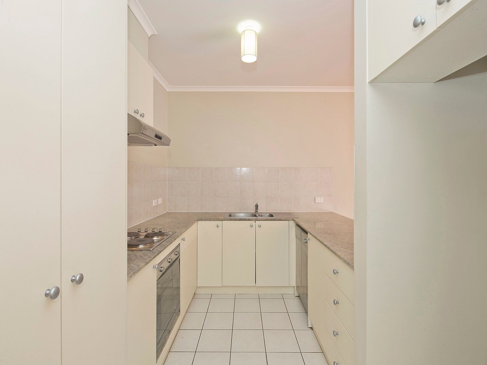 27/20 Federal Highway, Watson, ACT 2602