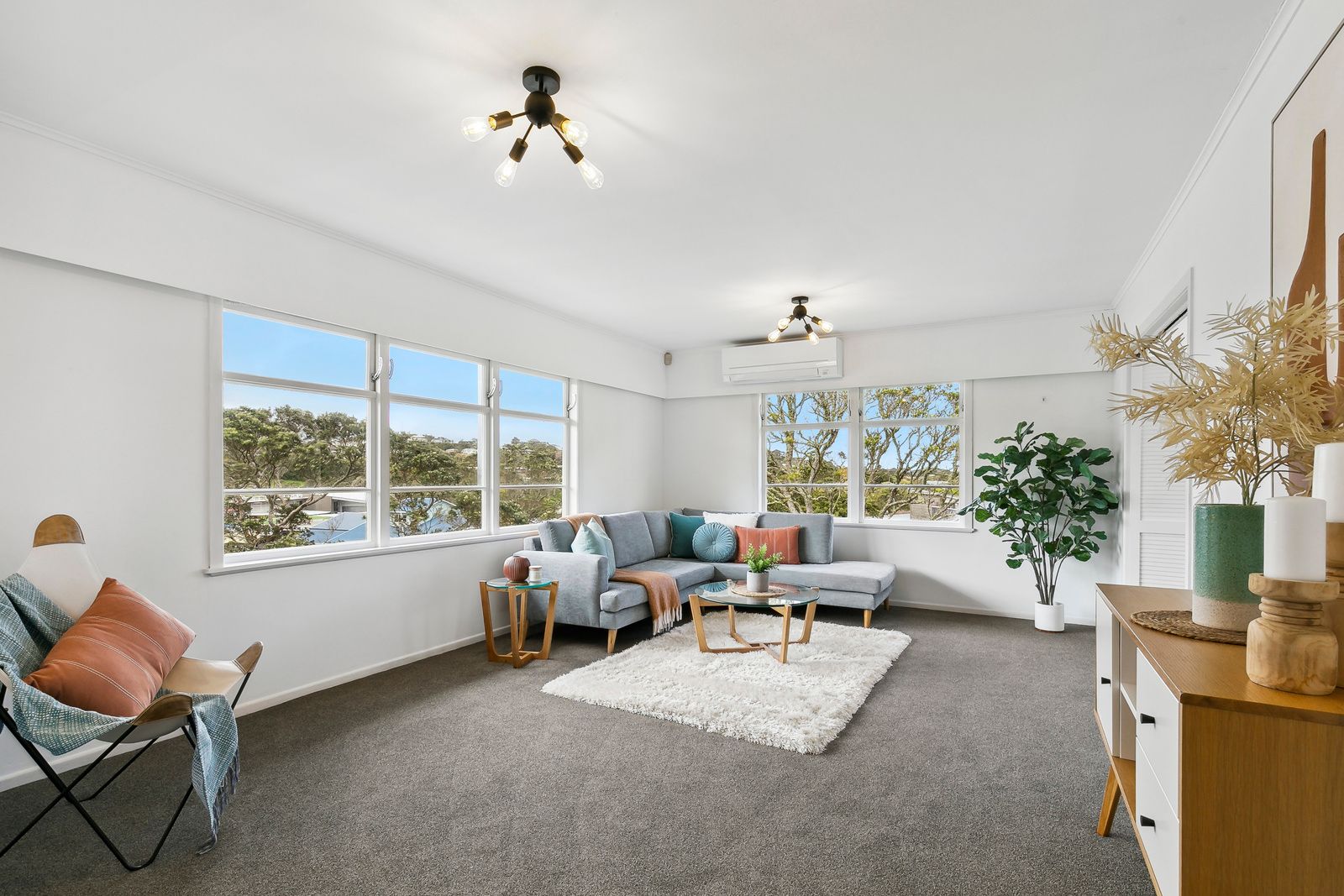 20 Stewart Drive, Newlands, Wellington City