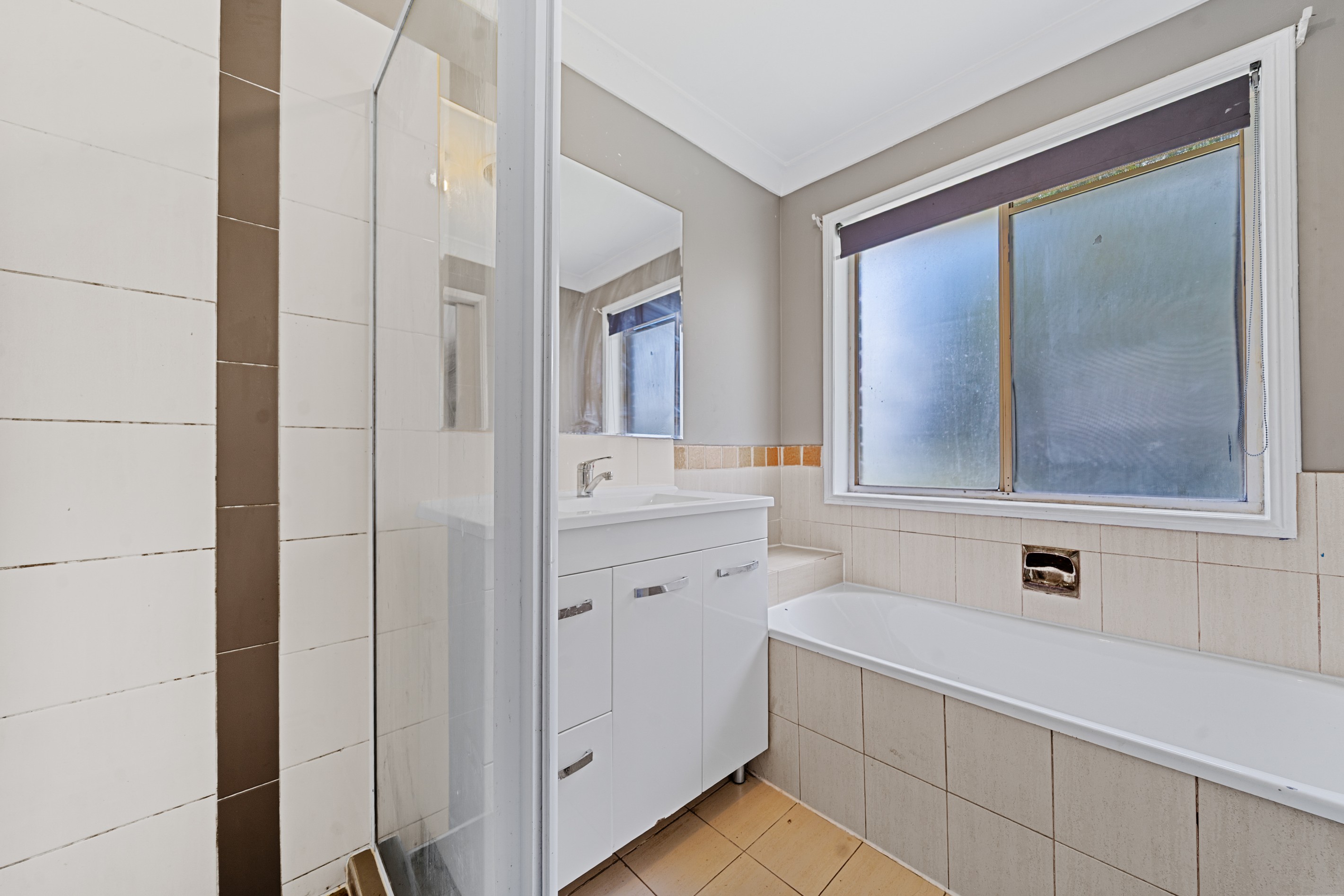 60 First Avenue, Marsden, QLD 4132