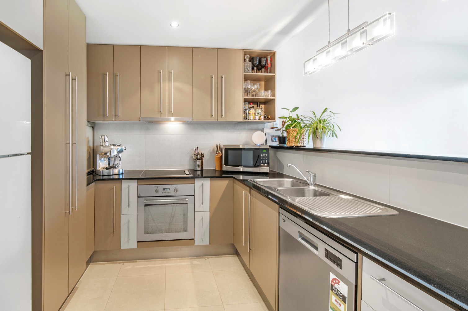 2/9 Lantau Crescent, Varsity Lakes, QLD 4227