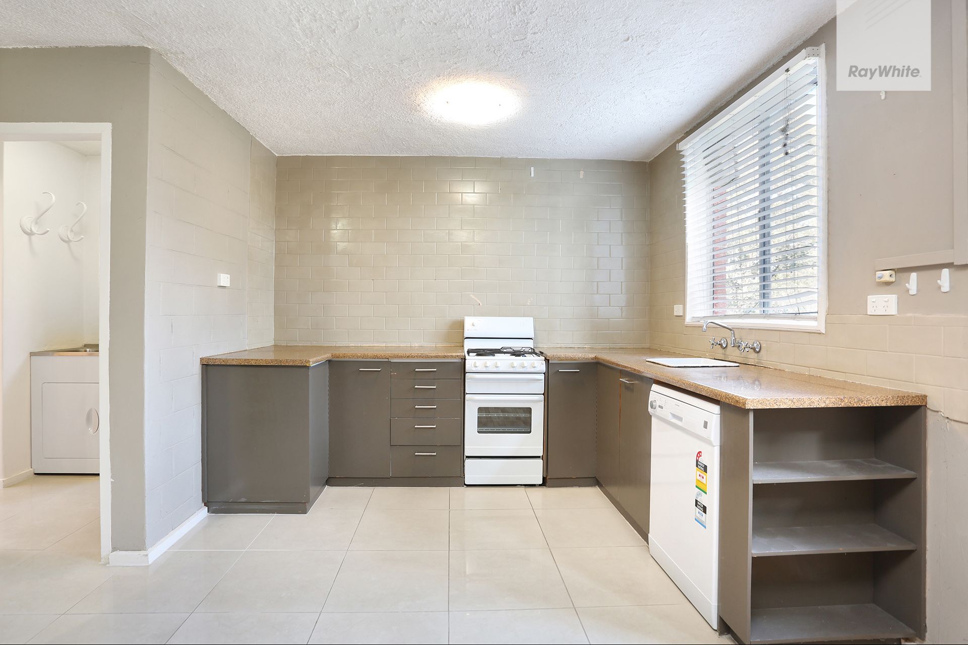 10/13 Hopetoun Avenue, Brunswick West, VIC 3055