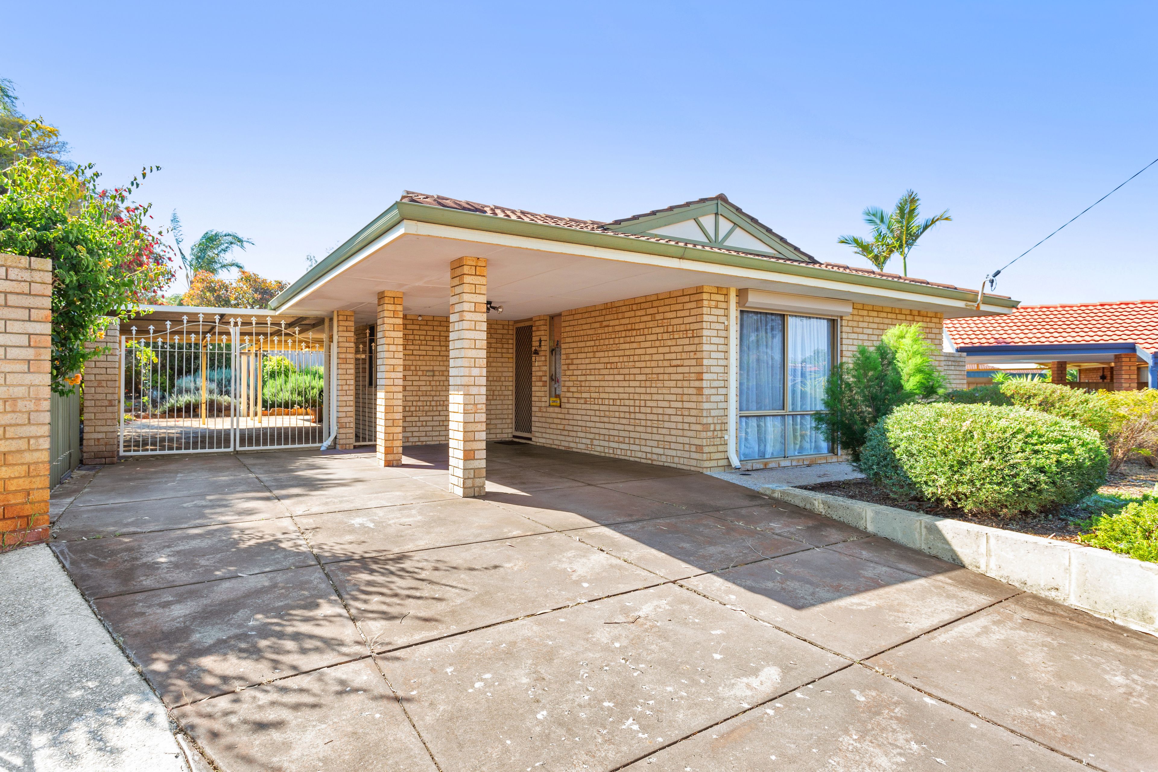 21 Tagus Court, Beechboro, WA 6063