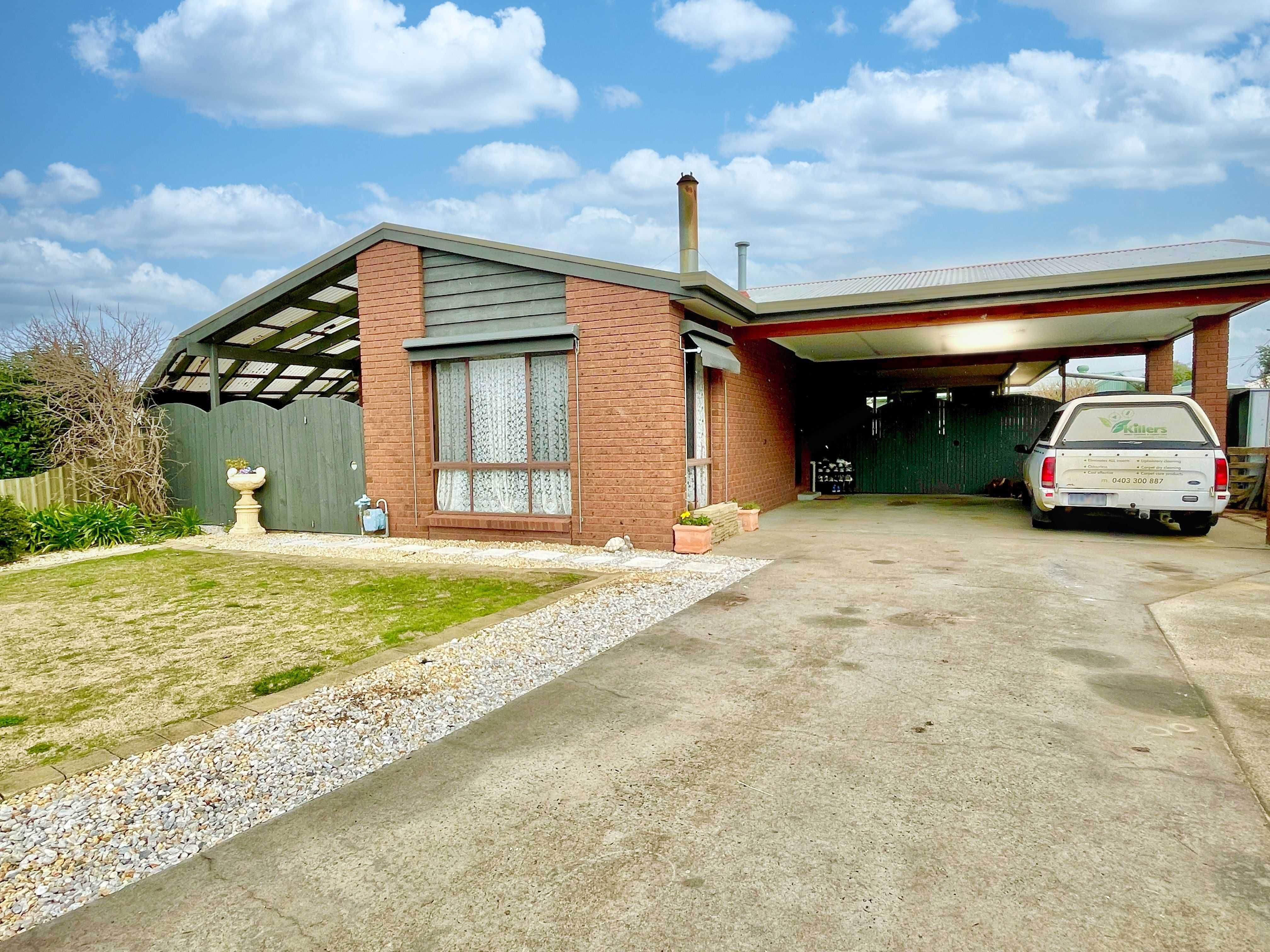 11 Colla Court, Horsham VIC 3400