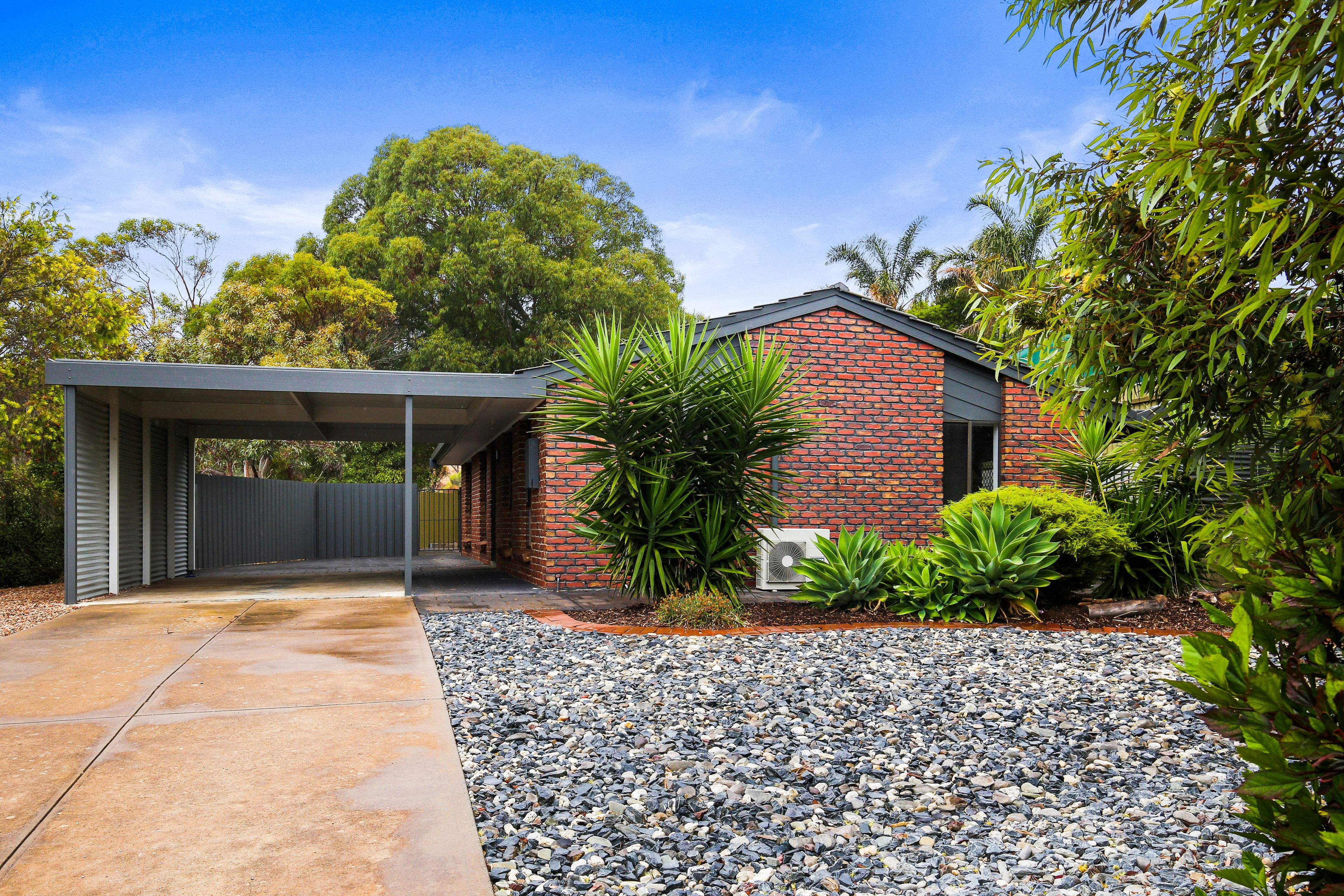 172 The Cove Road, Hallett Cove, SA 5158