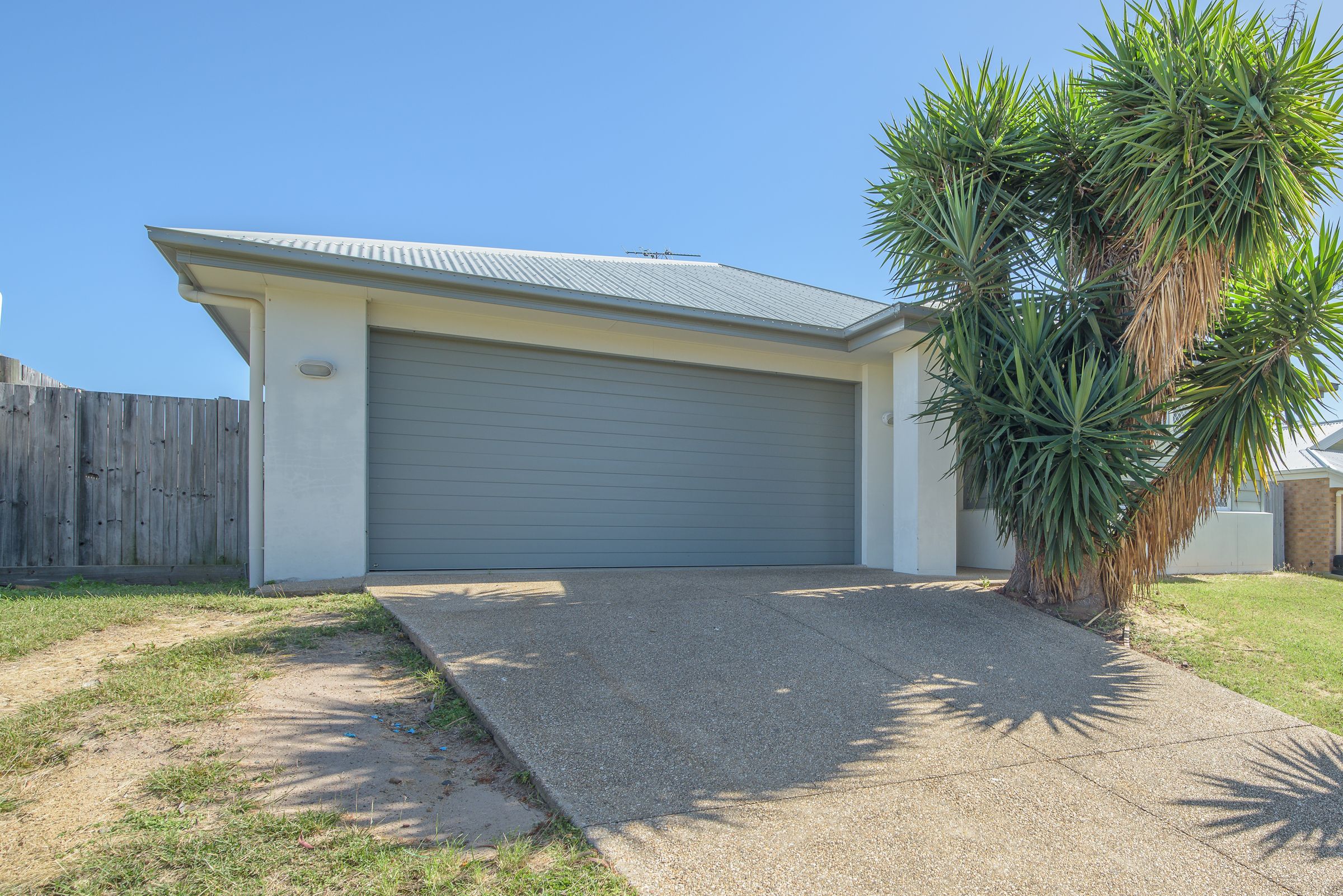 24 Redgum Drive, Kirkwood QLD 4680