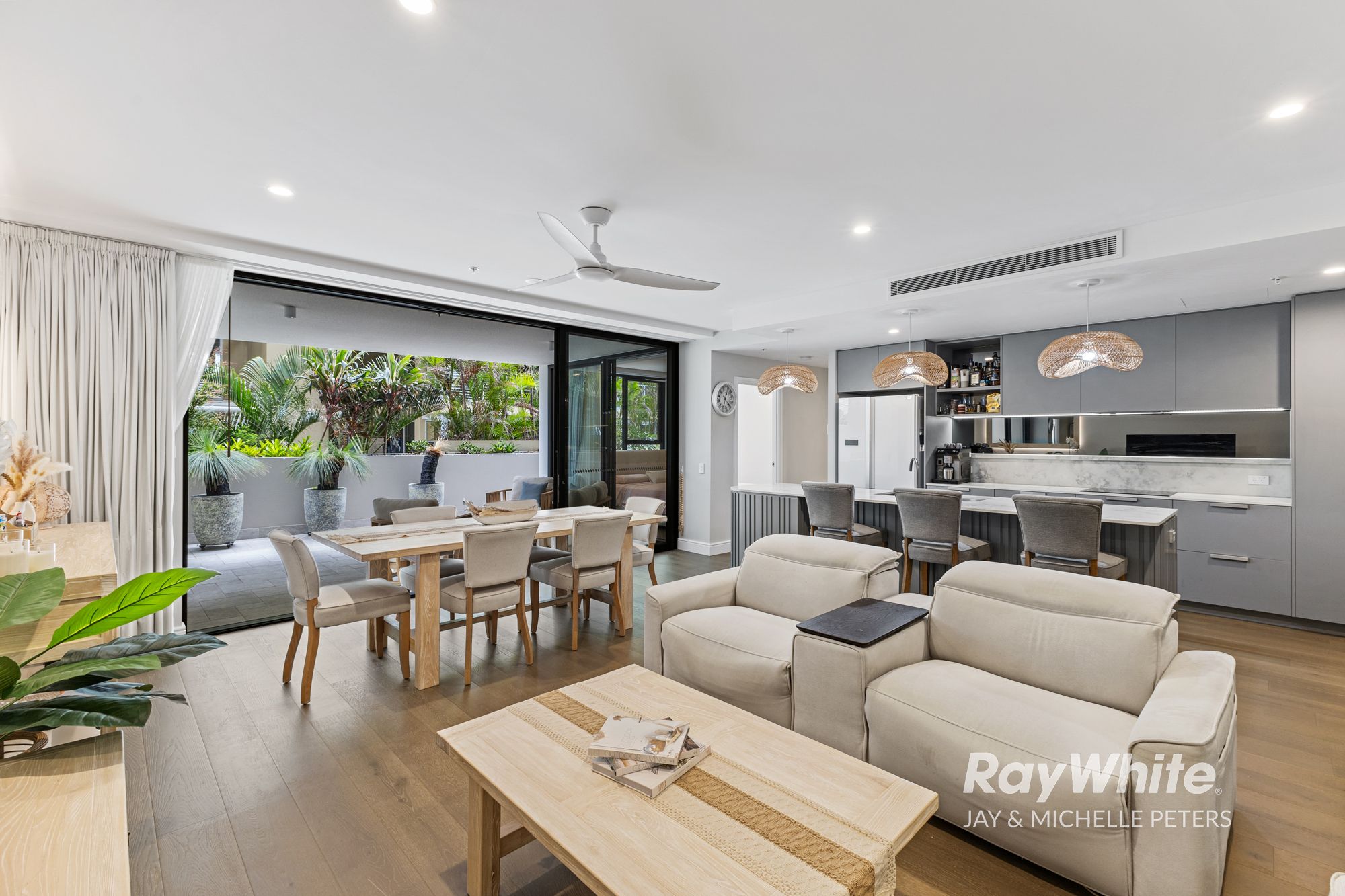 71 Landsborough Avenue