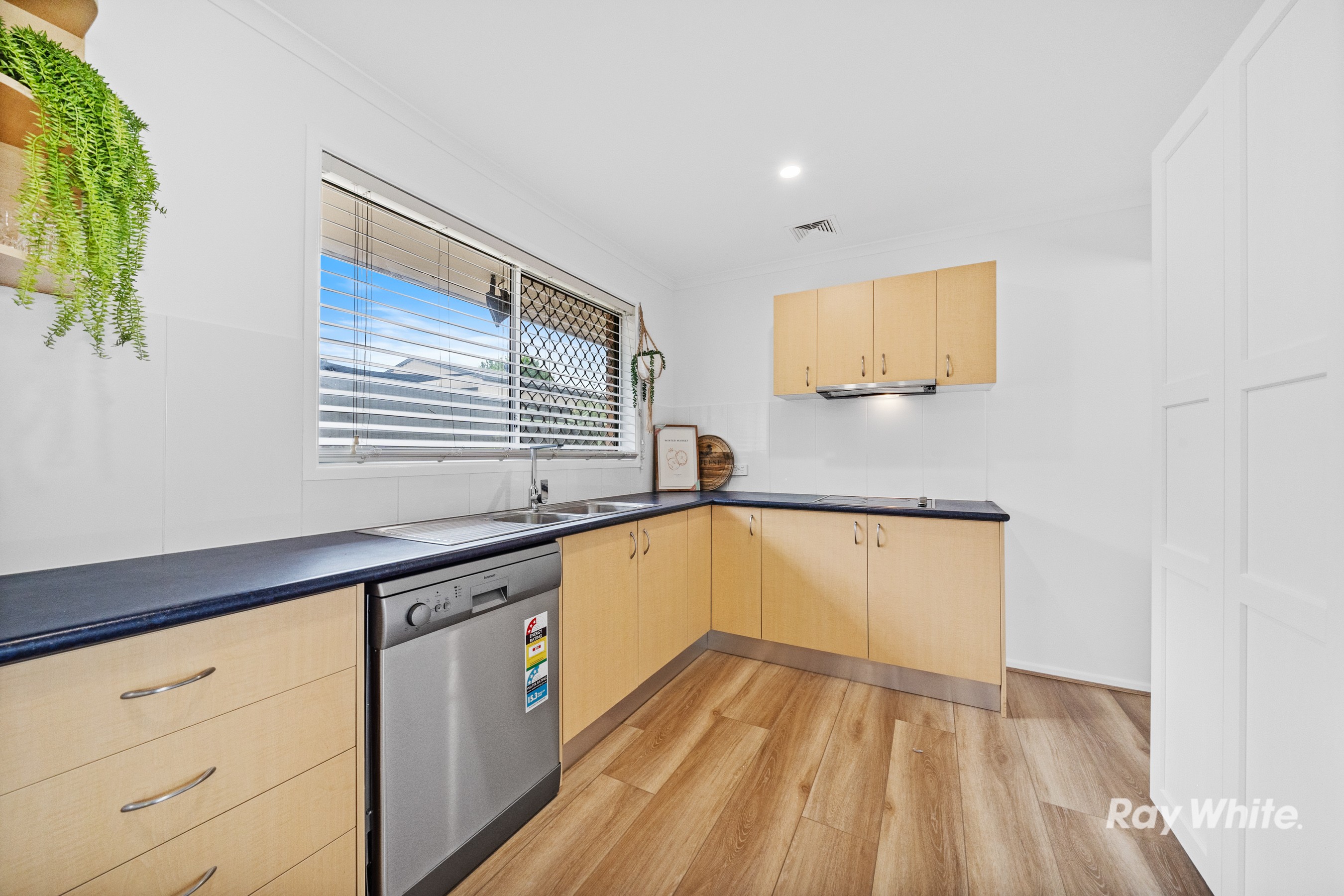 2 Ramin Street, Crestmead, QLD 4132