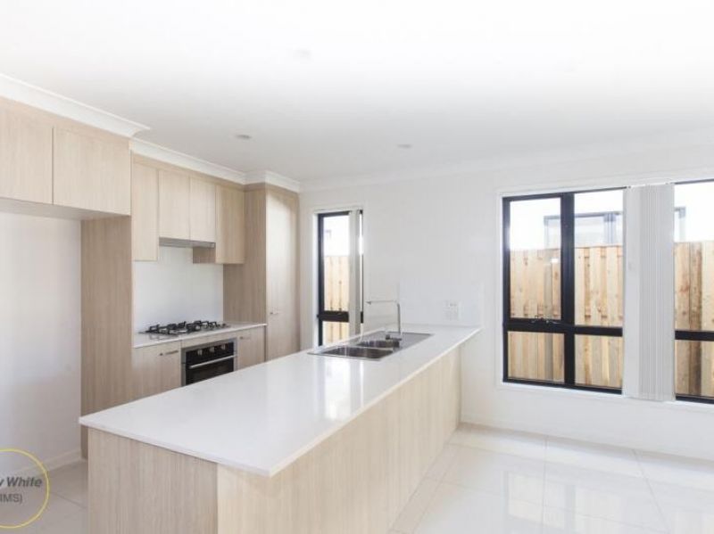 37A Hill Drive, Pimpama, QLD 4209