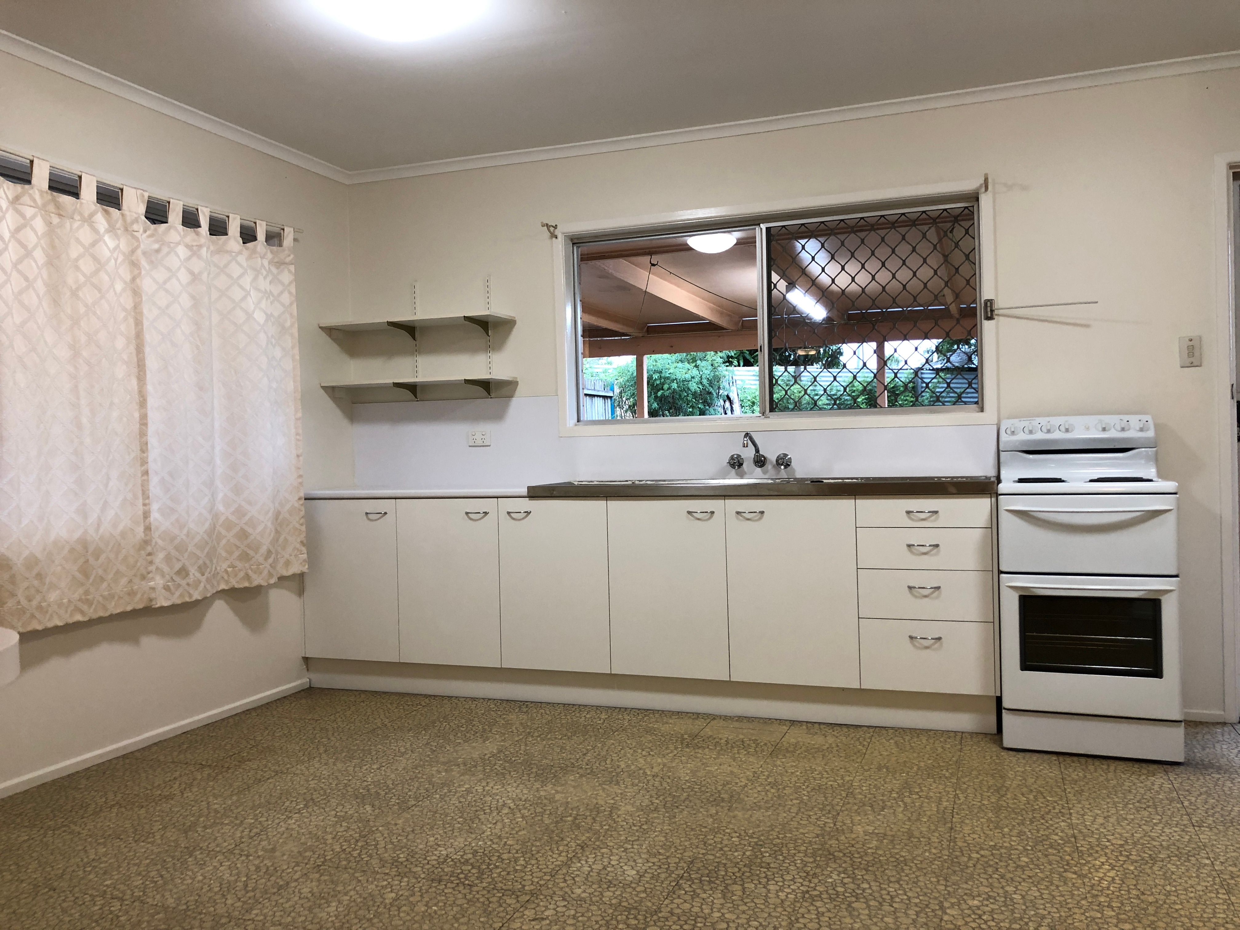 5 Poinciana Avenue, Mooloolaba, QLD 4557