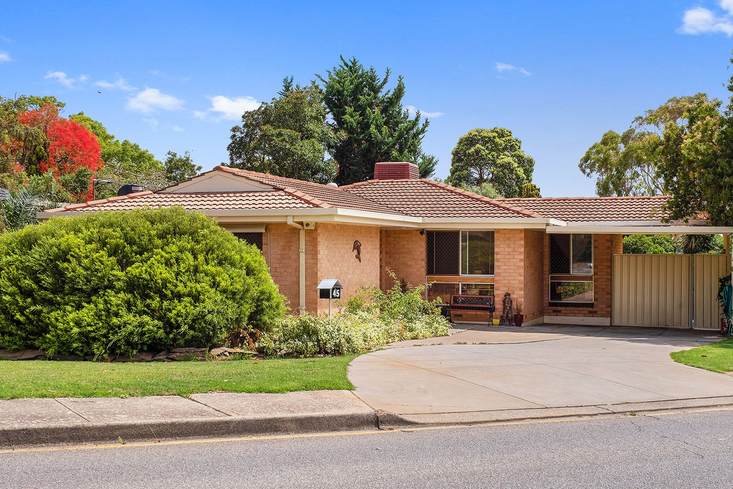 45 Booth Avenue, Morphett Vale SA 5162