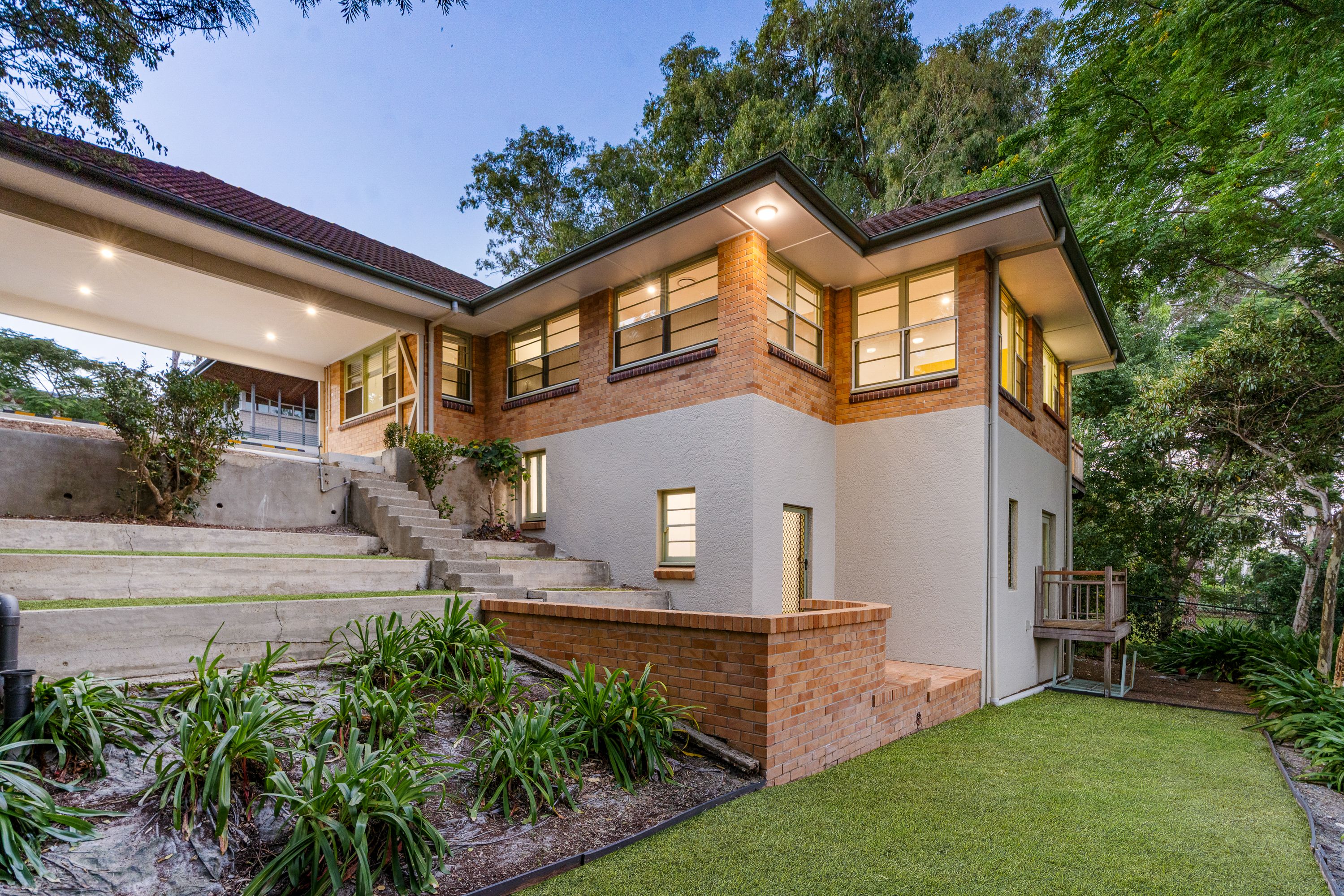 11A Winchester Street, Southport, QLD 4215