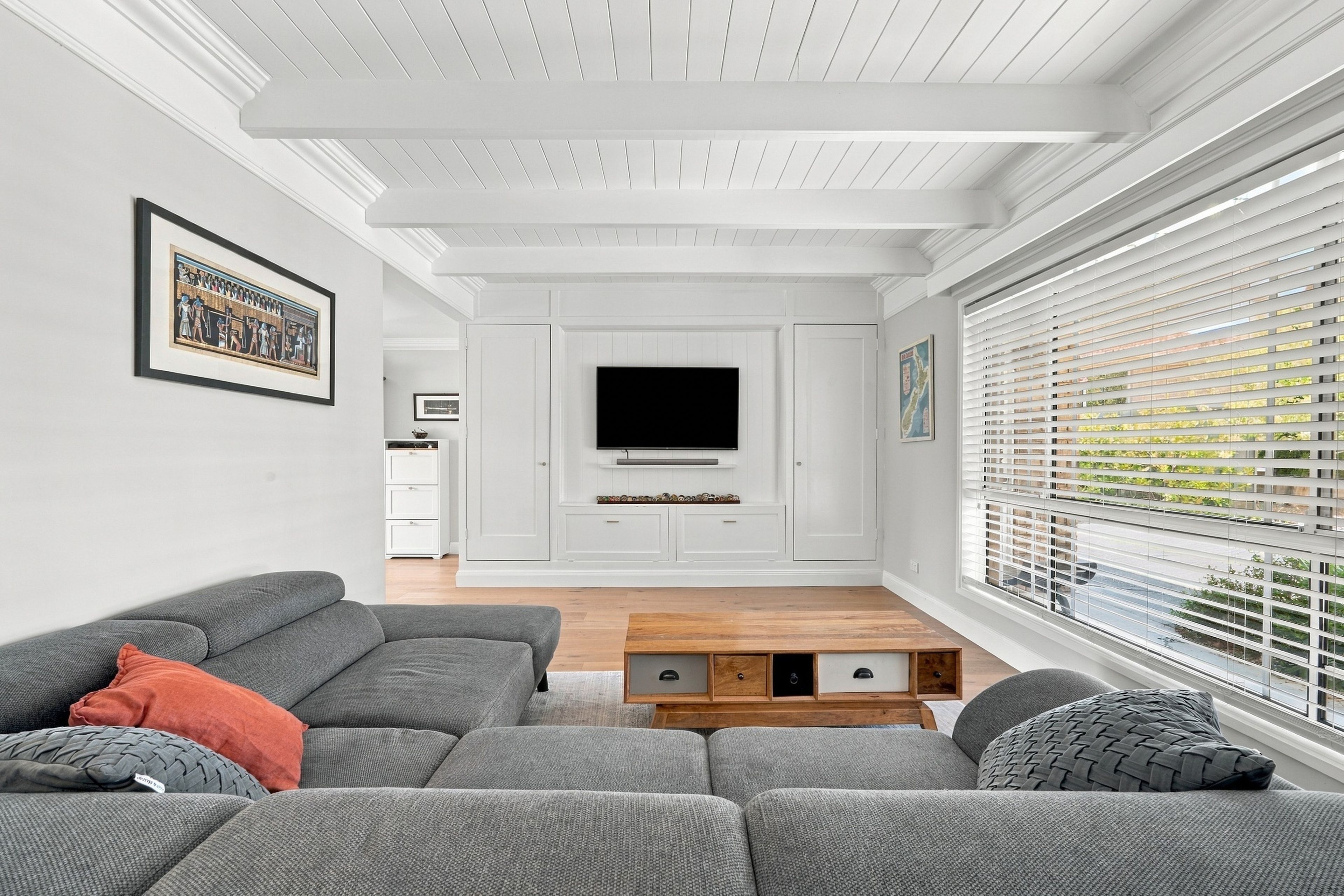 16 Cotter Place — photo 4 of 19