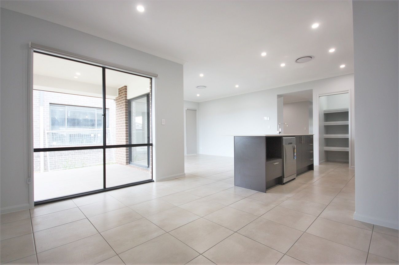 52 Commissioners Drive, Denham Court, NSW 2565