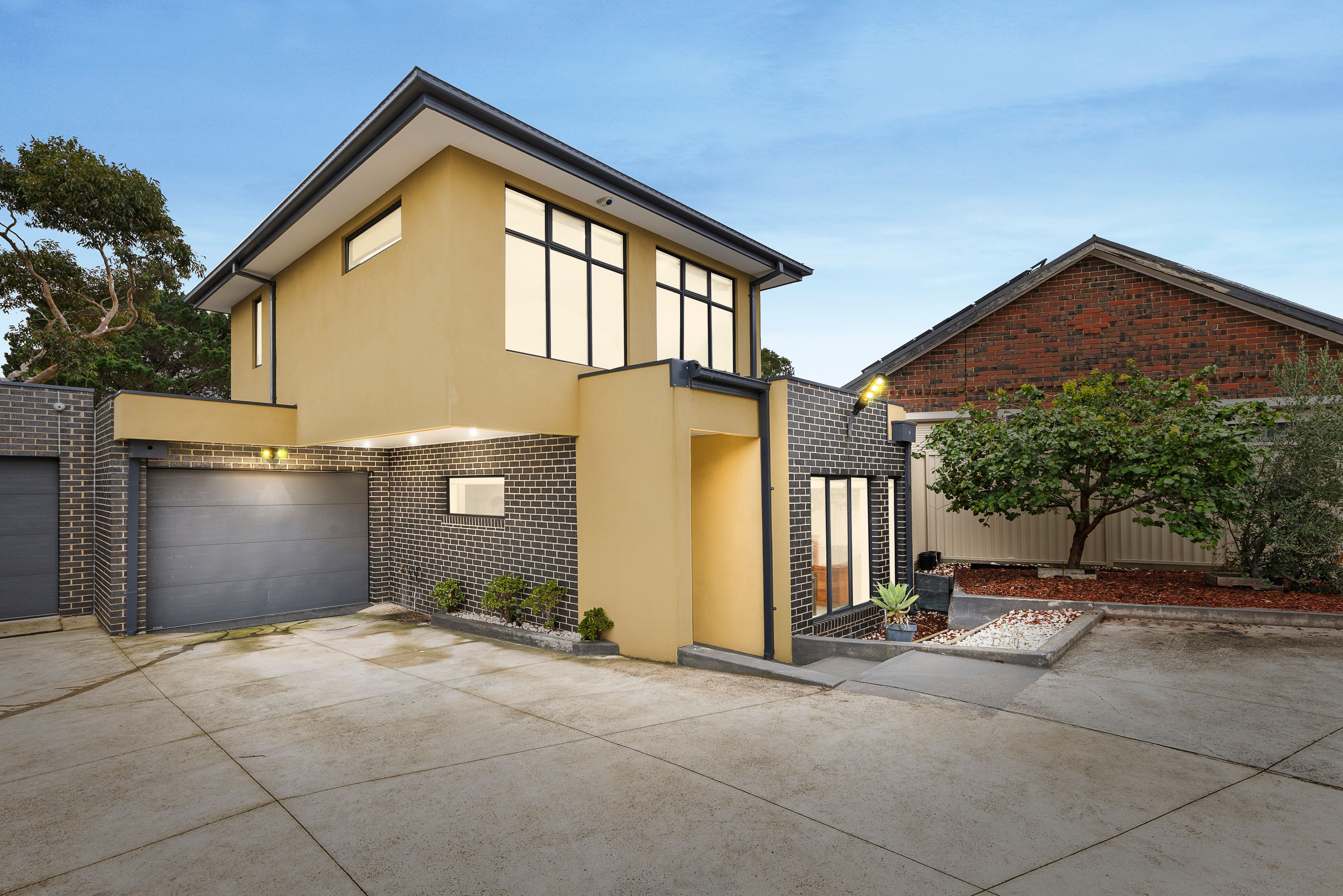 2/19 Nash Court, Meadow Heights, VIC 3048