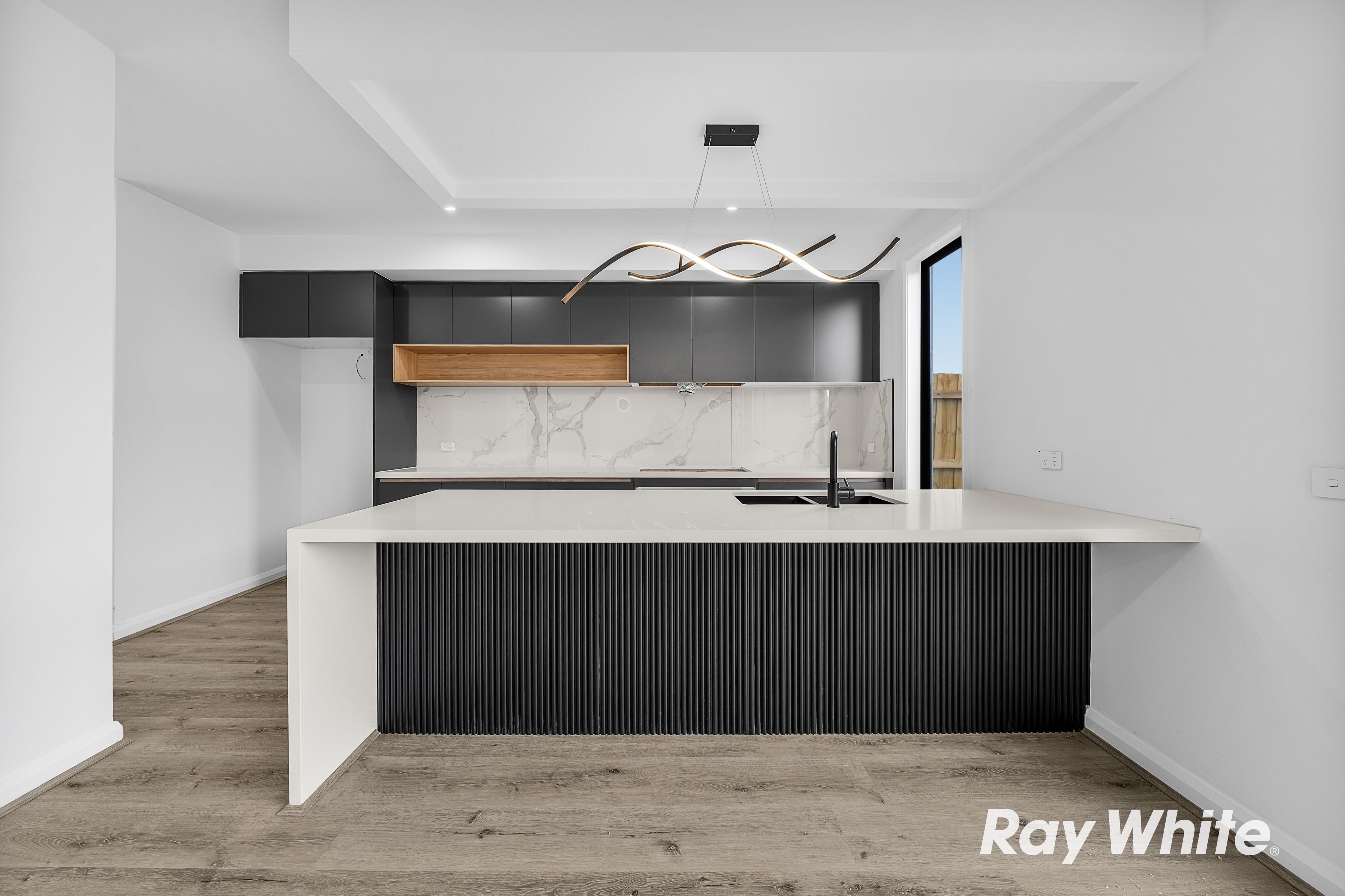 32 Baguette Road — photo 4 of 18