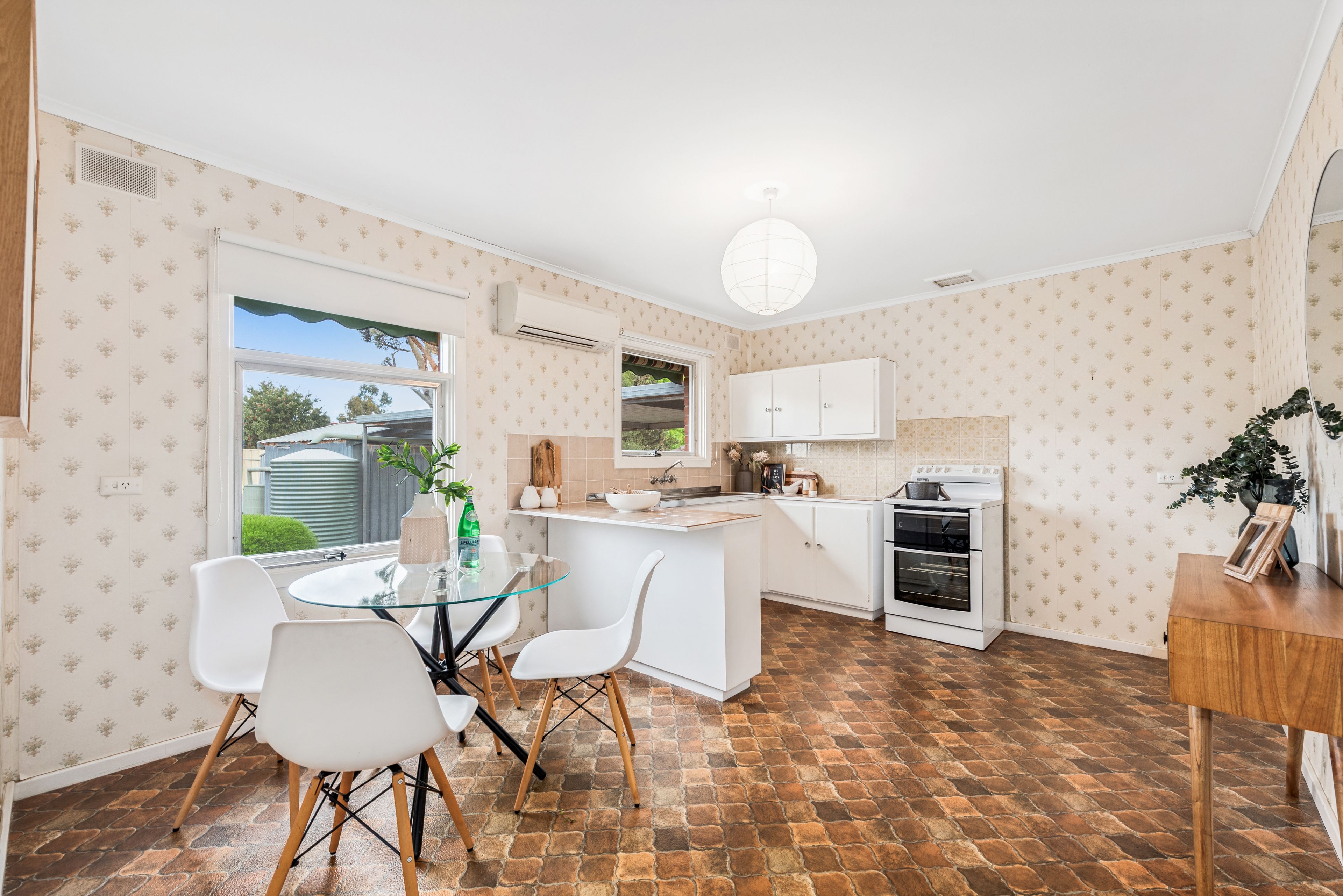 40 Mckinna Road — photo 11 of 25