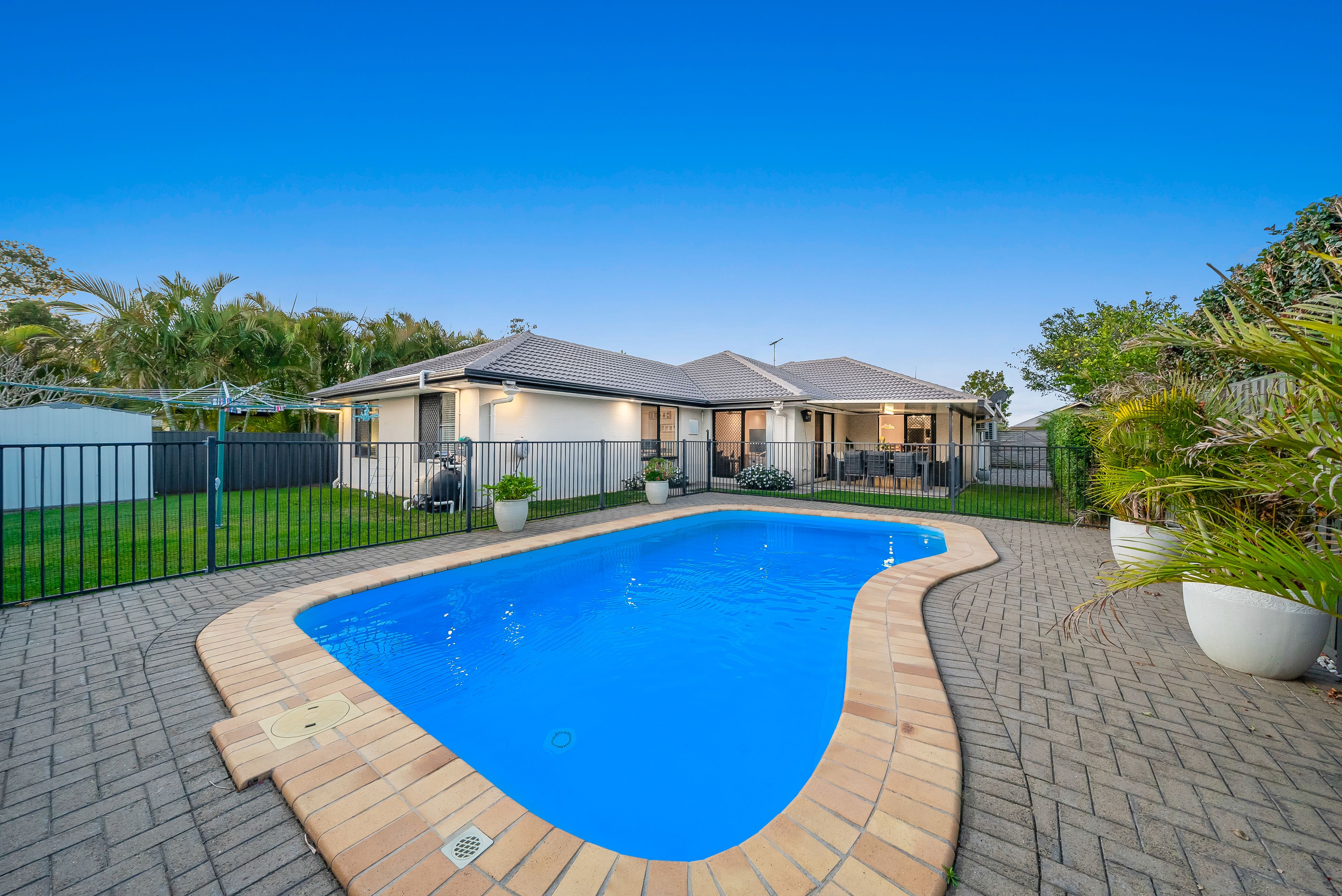 6 Bee Eater Close, Narangba, QLD 4504