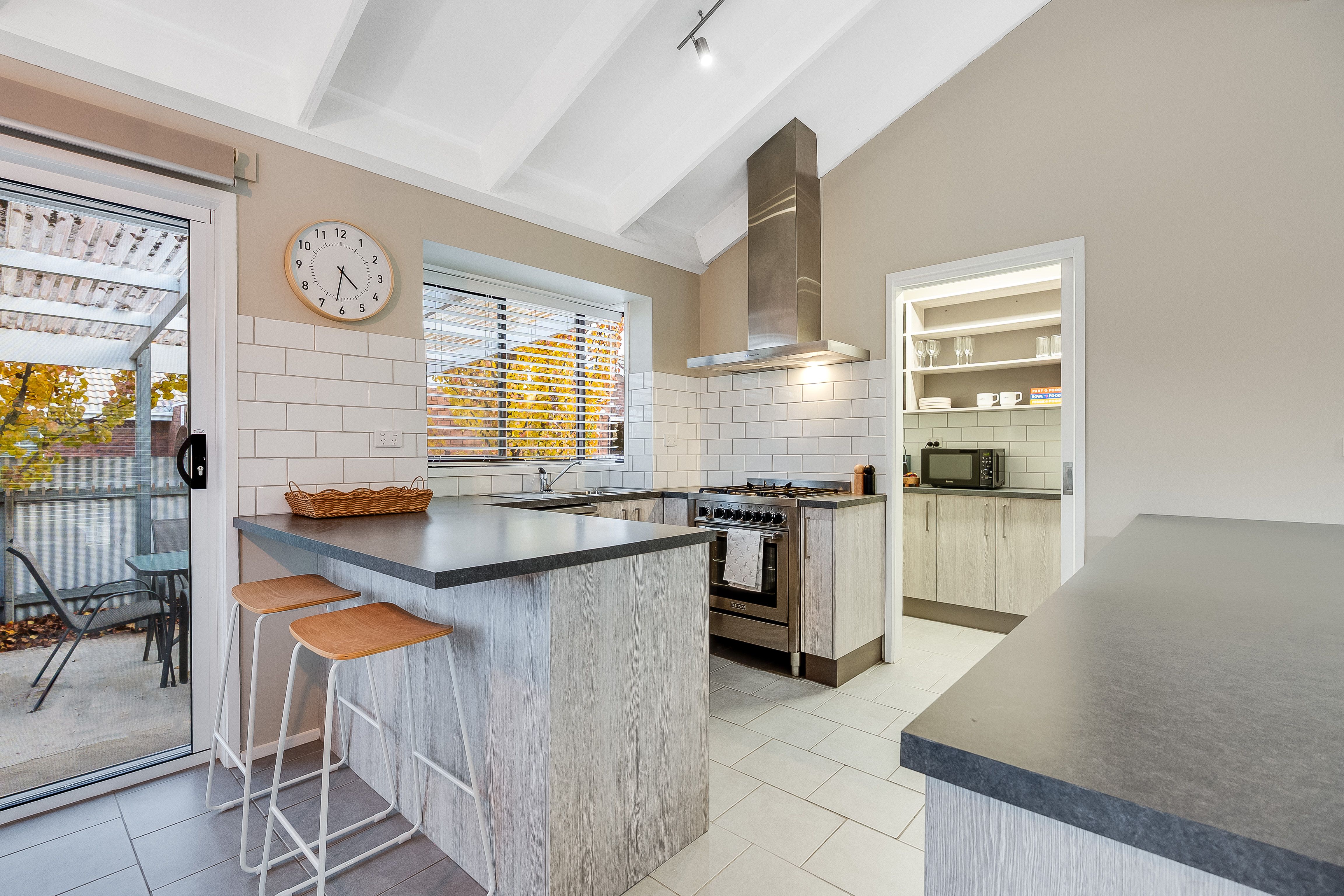 1/425 Bevan Street, Lavington, NSW 2641