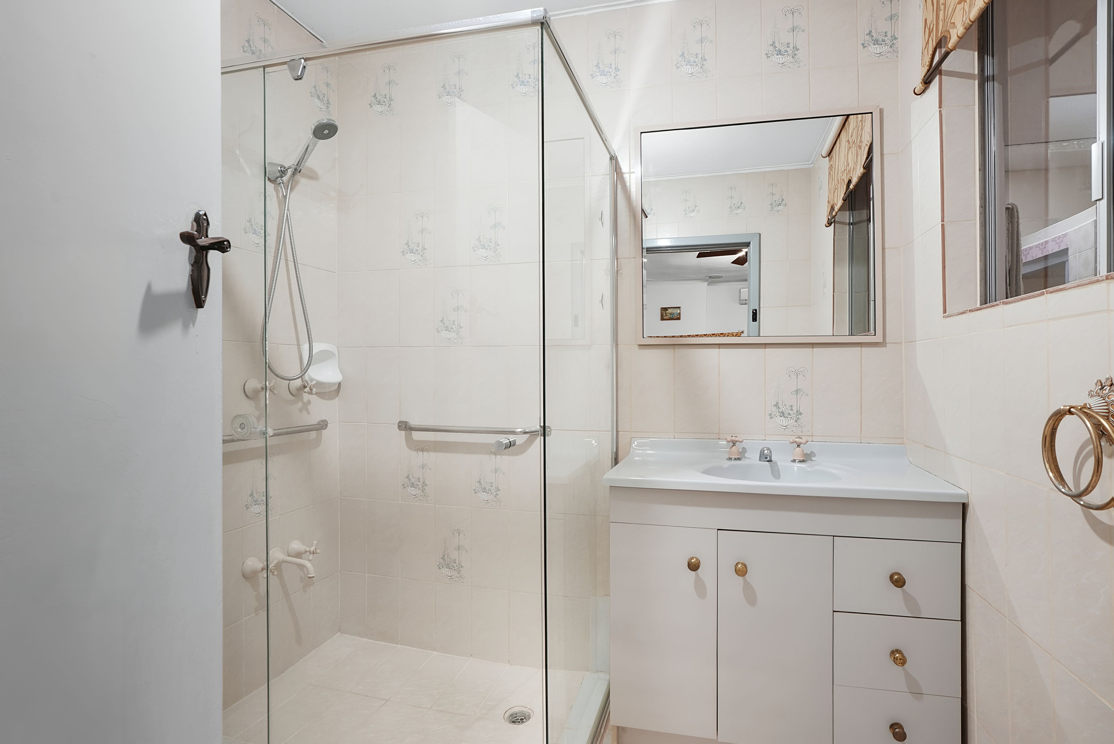 400 Bulwer Street — photo 15 of 26