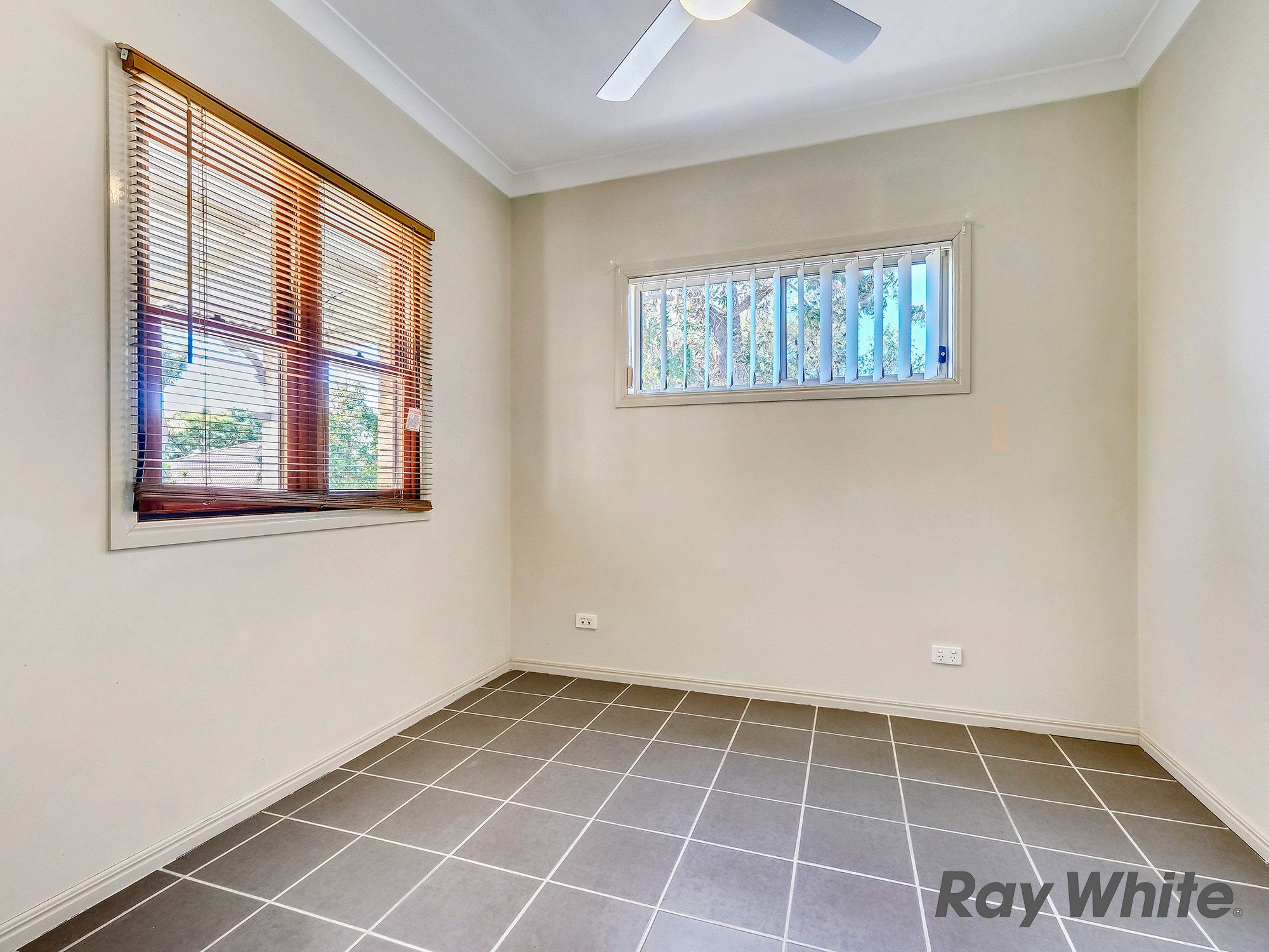 21 Hyde Place, Forest Lake, QLD 4078