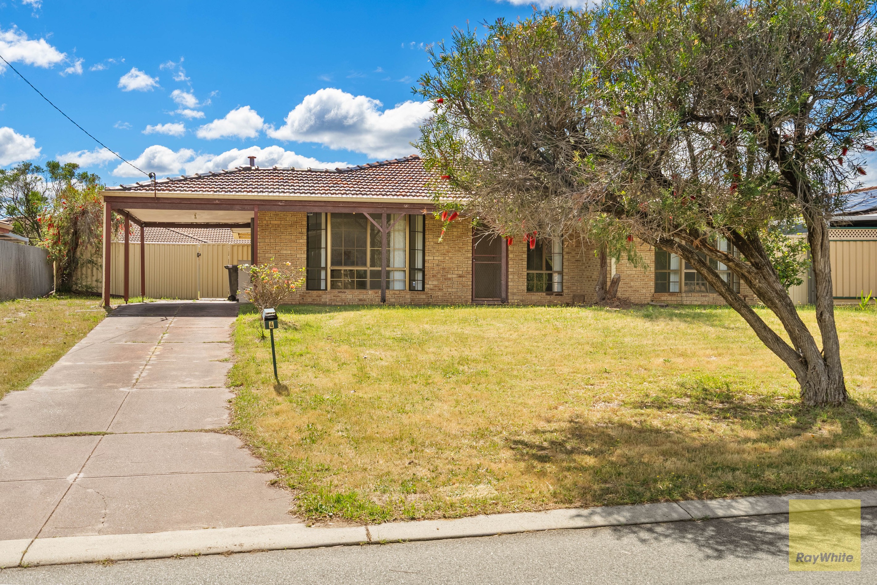 4 Walker Place, Gosnells, WA 6110