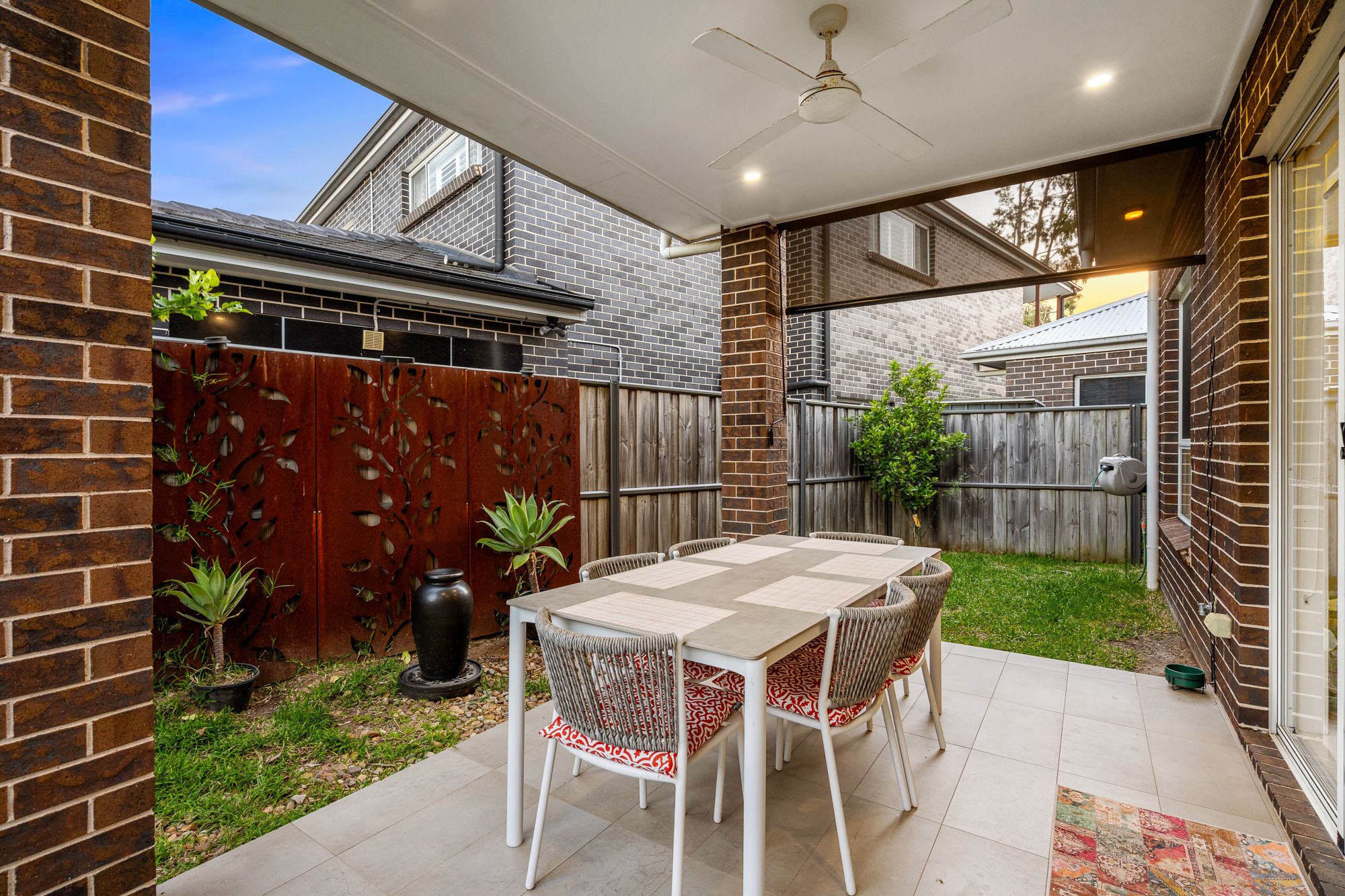 2 Lapstone Street — photo 15 of 22